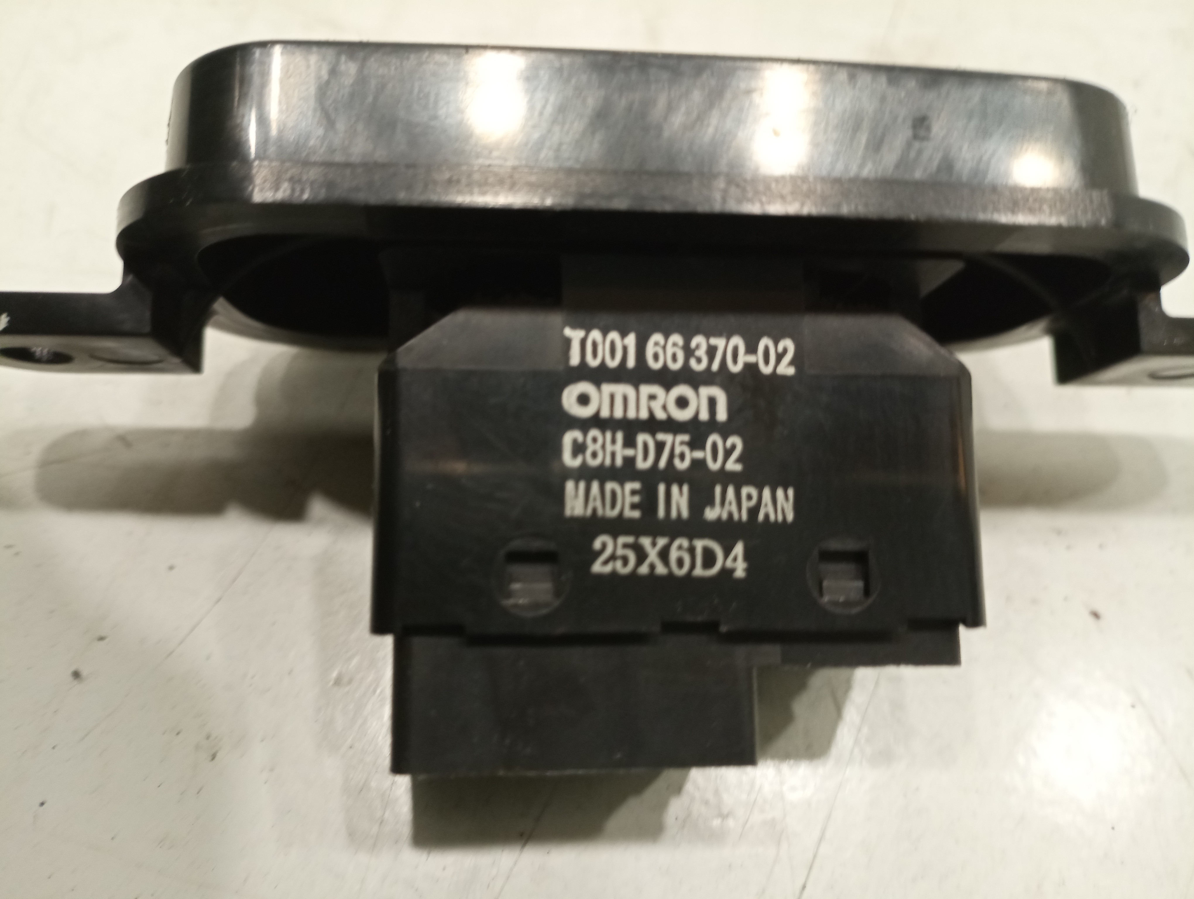 Comutador de vidro frente direito MAZDA XEDOS 9 (TA) | 93 - 02 Imagem-2