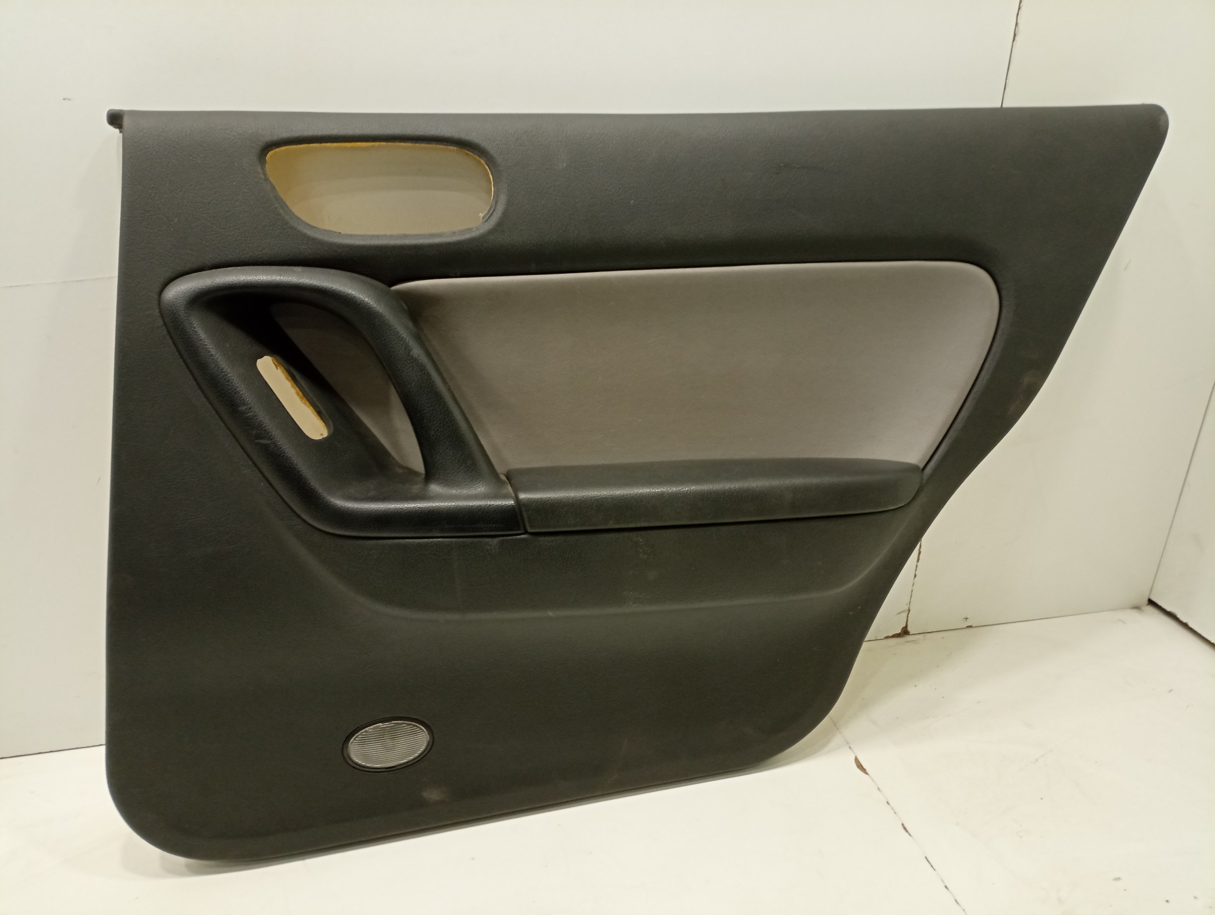 Quartela de porta trás direita MAZDA XEDOS 9 (TA) | 93 - 02