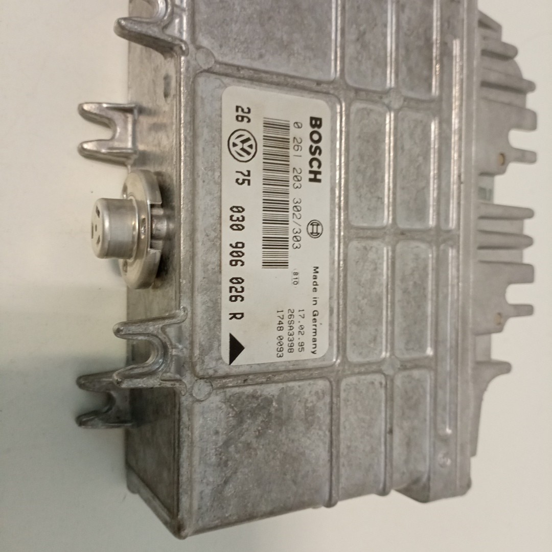 Unidade de control VOLKSWAGEN GOLF III Variant (1H5) | 93 - 99 Imagem-1