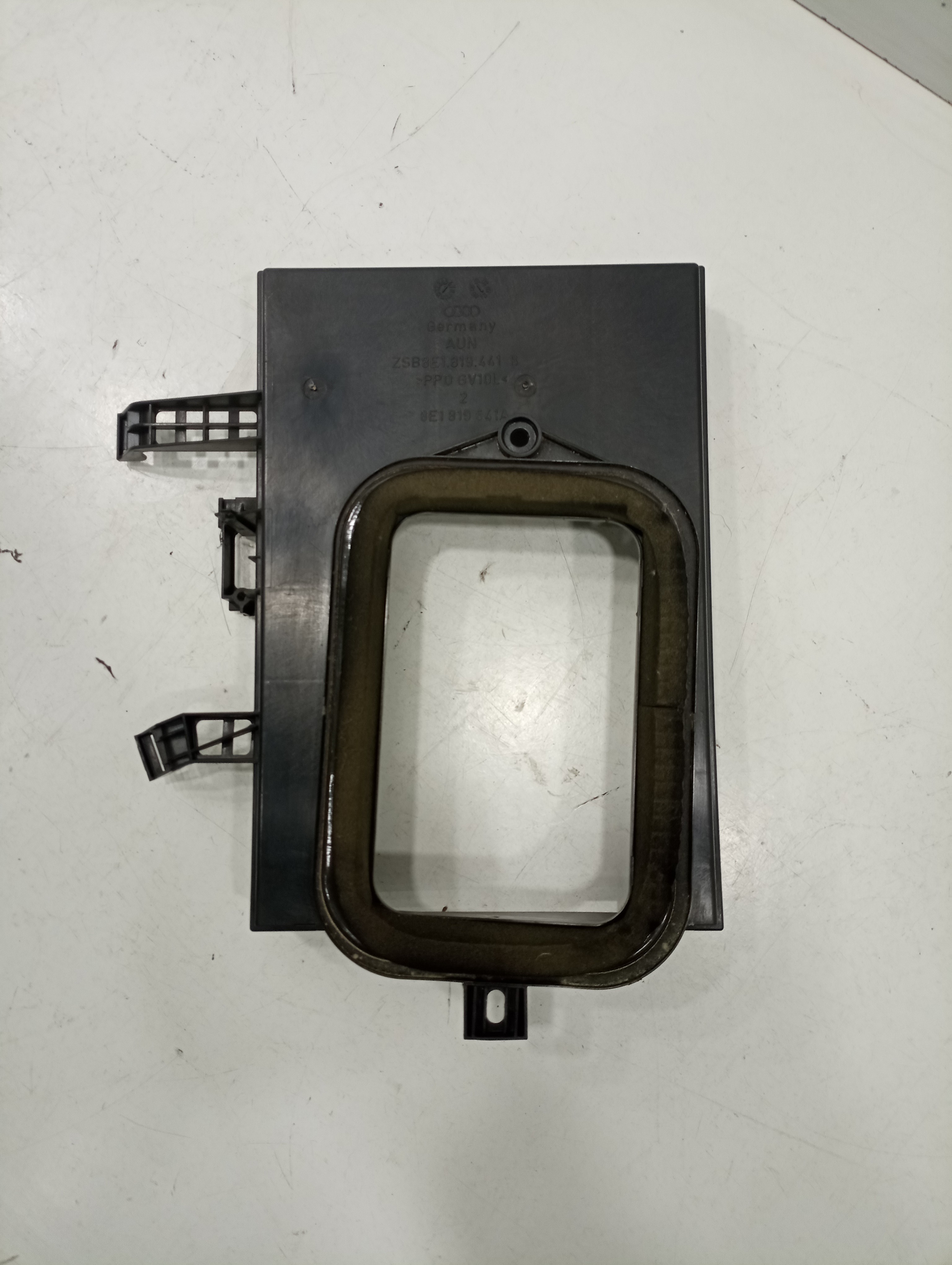 Caixa de filtro do habitáculo AUDI A4 Avant (8E5, B6) | 00 - 05