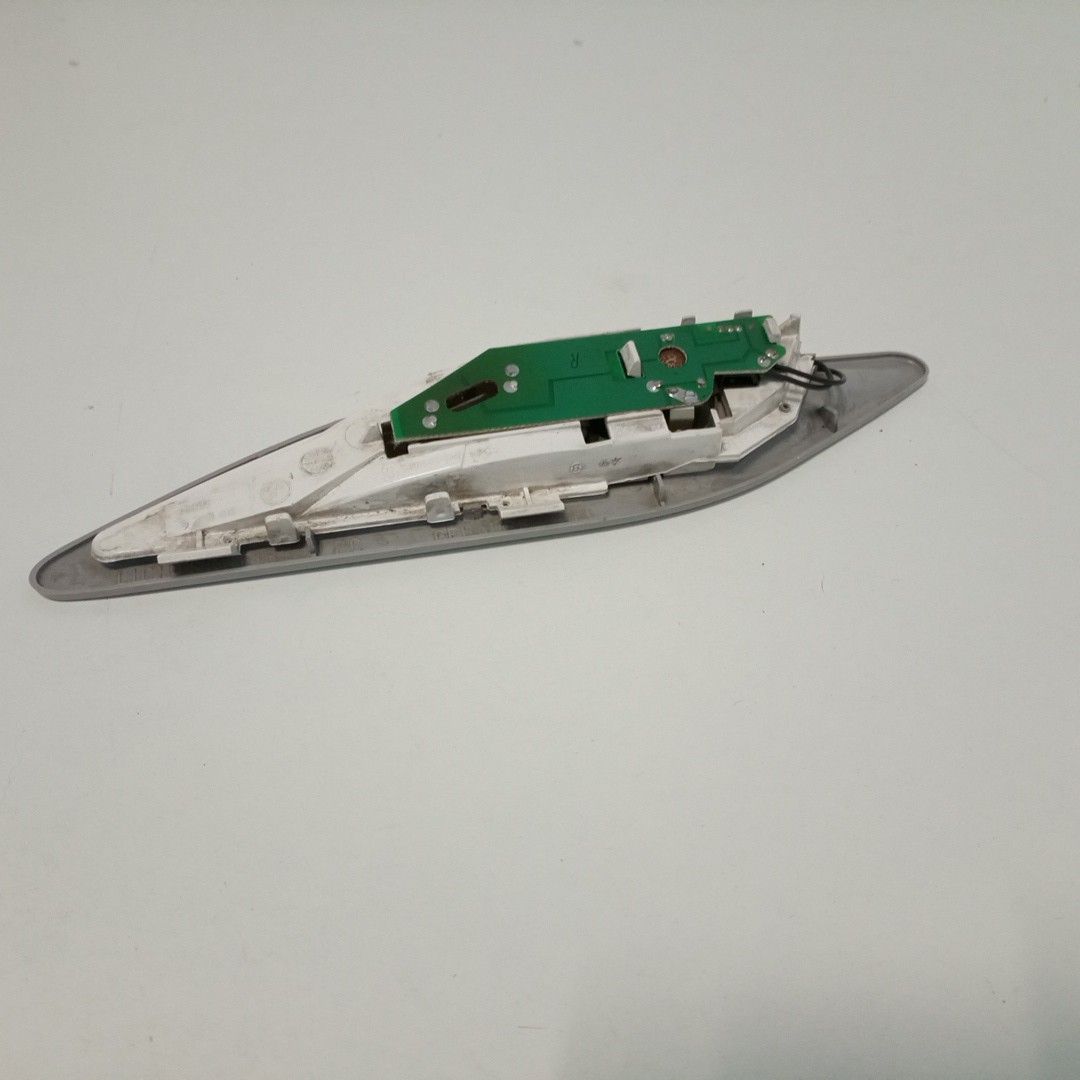Plafonier traseira BMW 5 (E39) | 95 - 03 Imagem-3