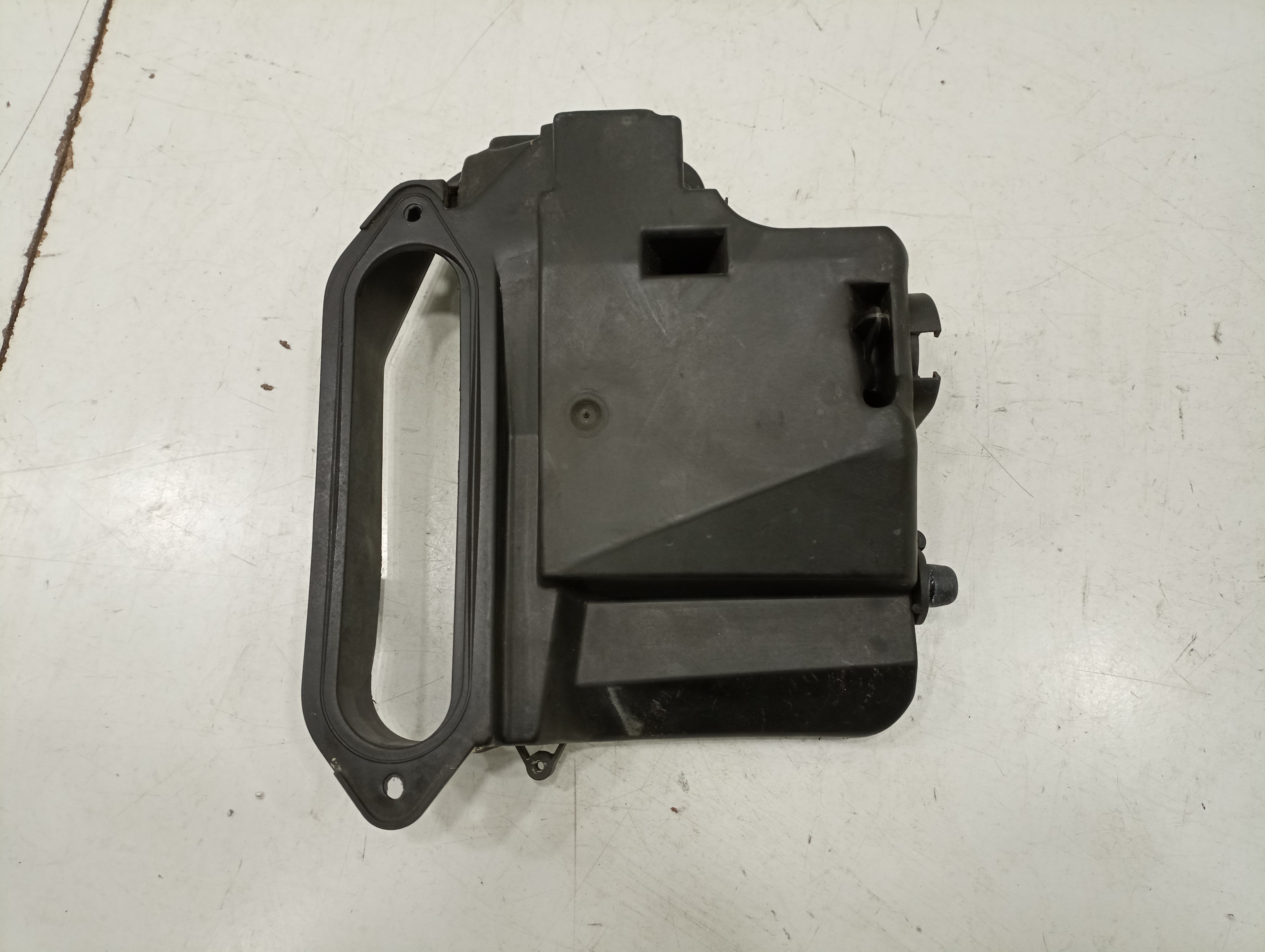 Tampa de bateria VOLKSWAGEN PASSAT (3B3) | 00 - 05 Imagem-3