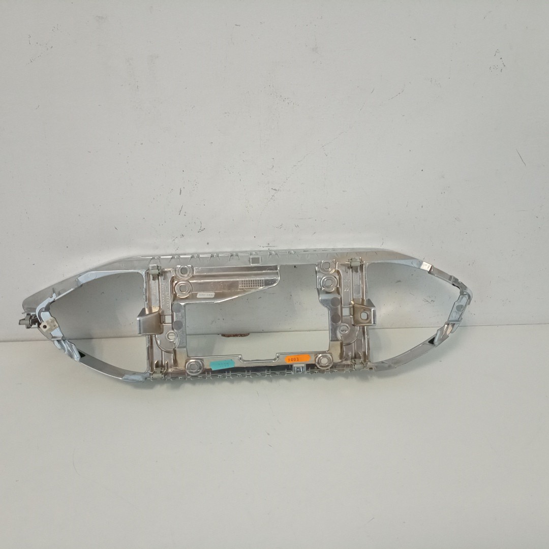 Moldura do display PEUGEOT 308 II | 13 -  Imagem-1