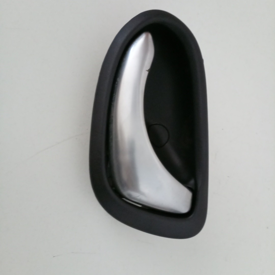 Puxador interior de porta traseira direita NISSAN PRIMERA (P12) | 02 - 
