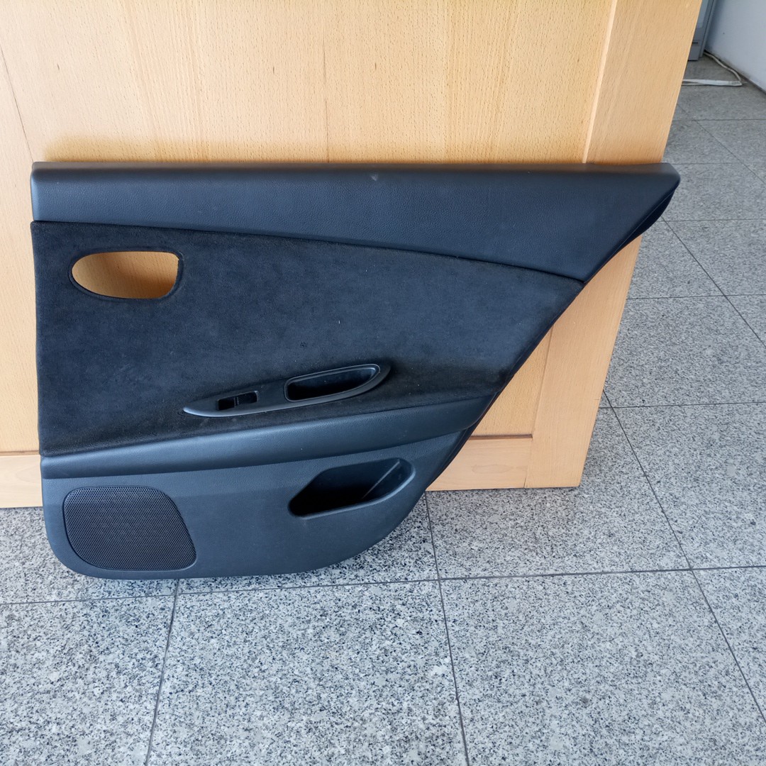 Quartela de porta trás direita NISSAN PRIMERA (P12) | 02 - 