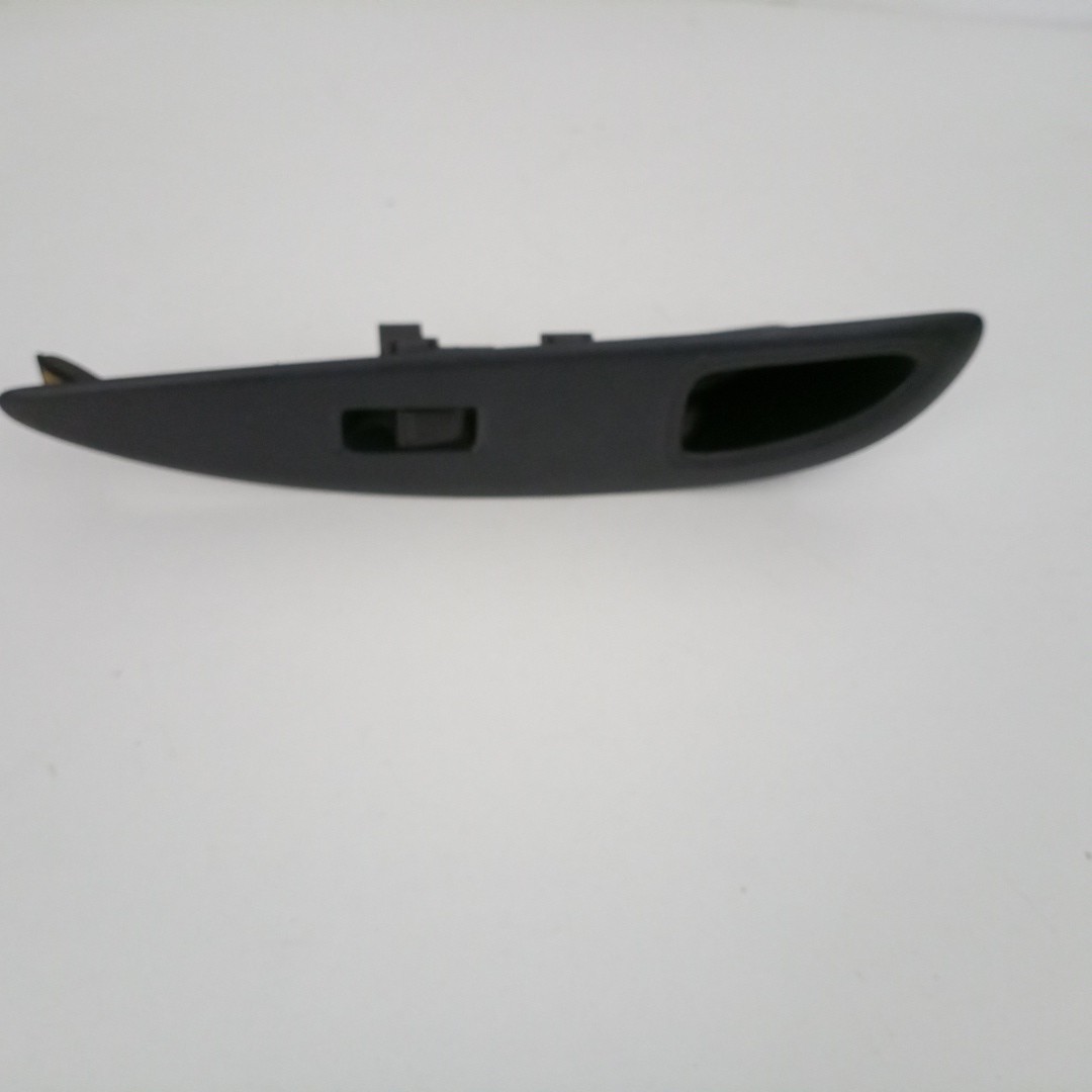 Comutador de vidro frente direito NISSAN PRIMERA (P12) | 02 -  Imagem-4