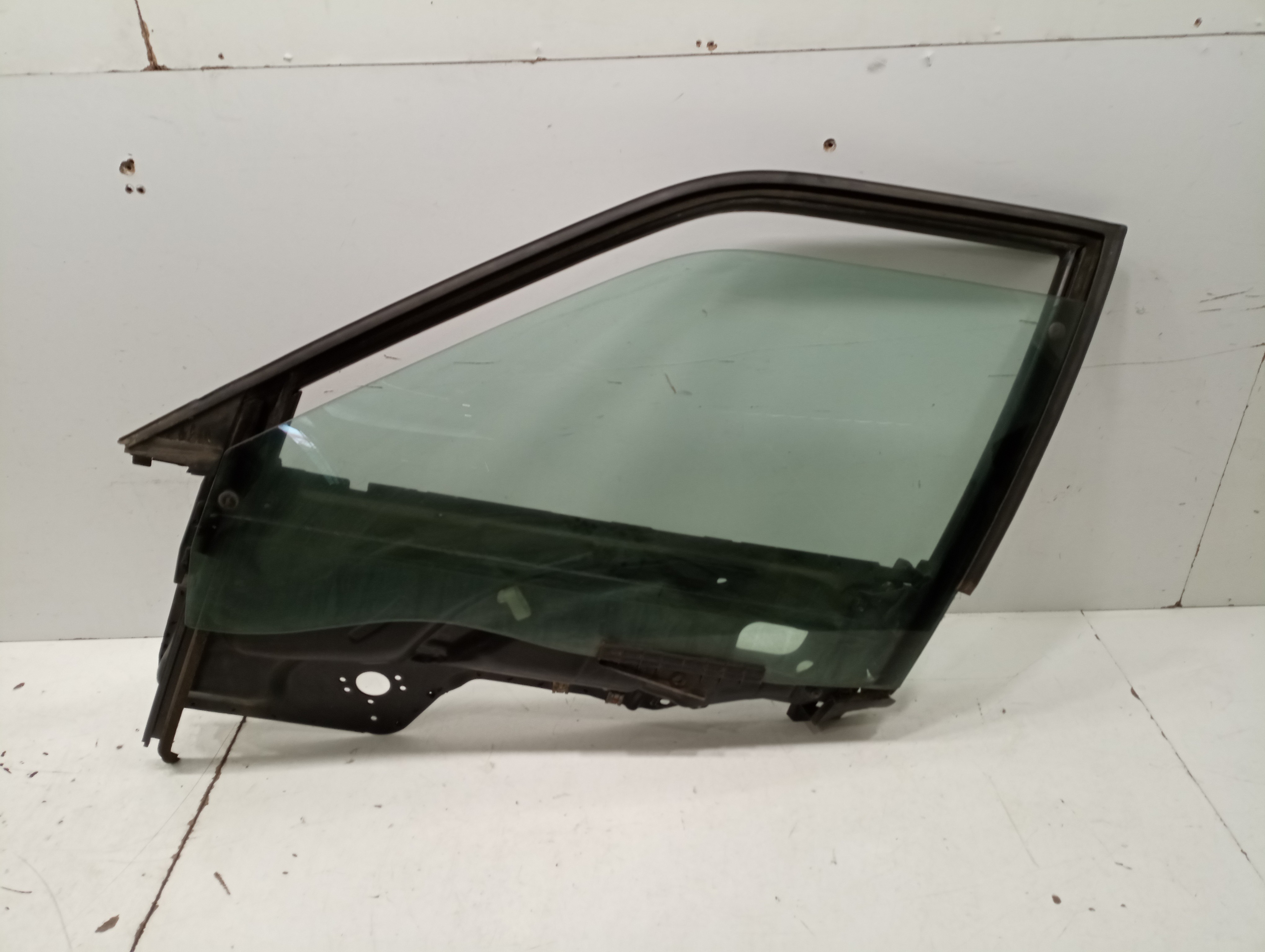Vidro de Porta Frente Esquerdo AUDI 80 (8C2, B4) | 91 - 95