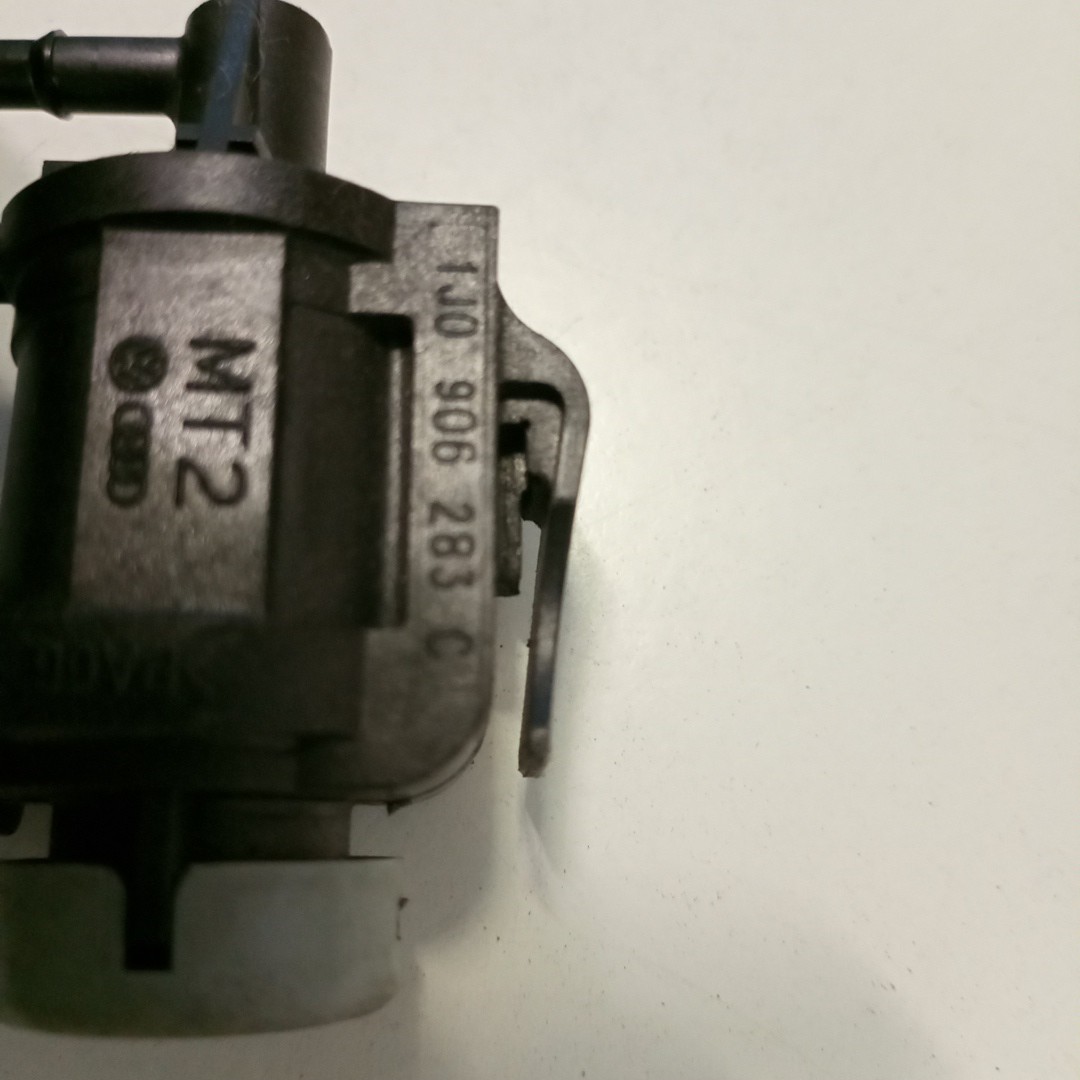 Válvula EGR VOLKSWAGEN GOLF IV (1J1) | 97 - 07 Imagem-3