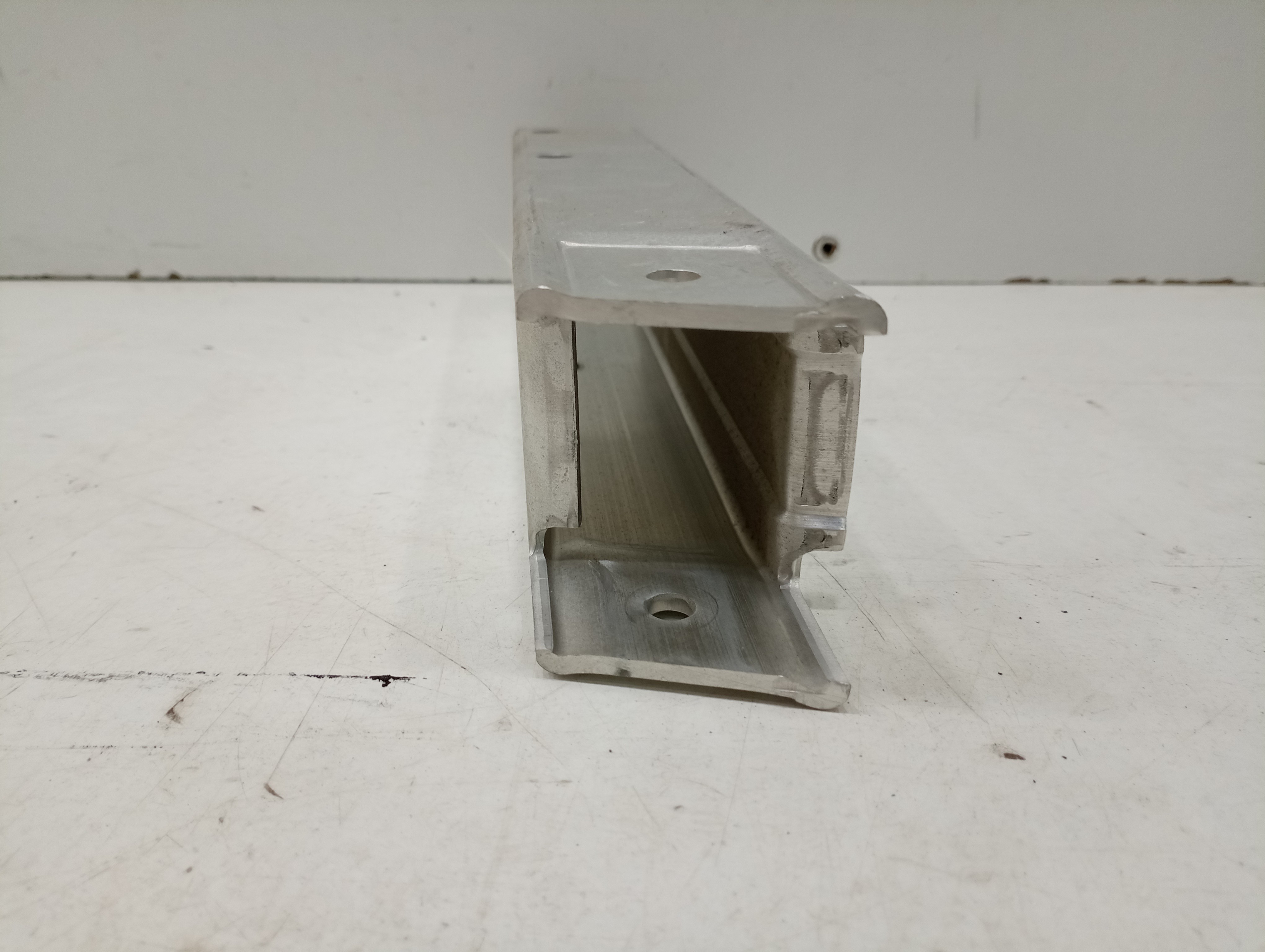 Reforço do para-choques Frente AUDI A6 Allroad (4FH, C6) | 06 - 11 Imagem-2