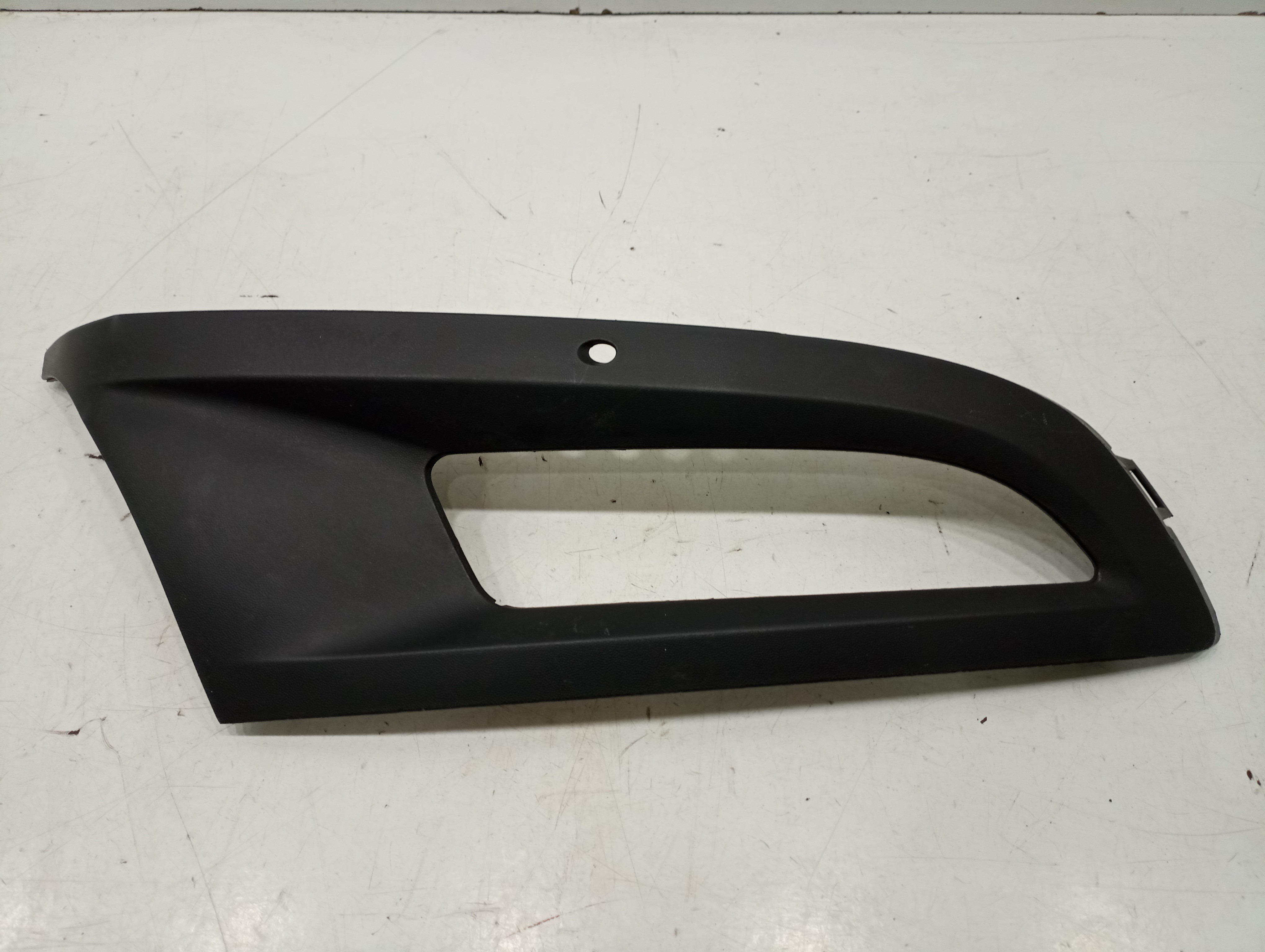 Acabamento de Para-Choques VOLKSWAGEN POLO (6R1, 6C1) | 09 - 