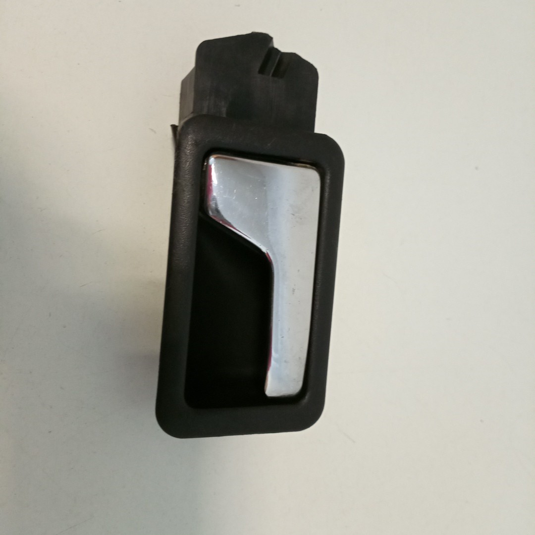 Puxador interior de porta frente direita AUDI 80 (8C2, B4) | 91 - 95 Imagem-4