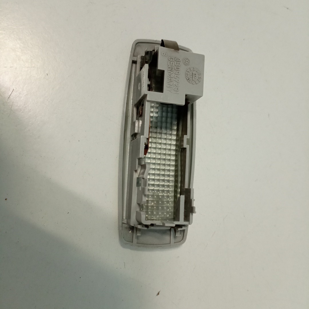 Plafonier VOLKSWAGEN GOLF IV (1J1) | 97 - 07 Imagem-2