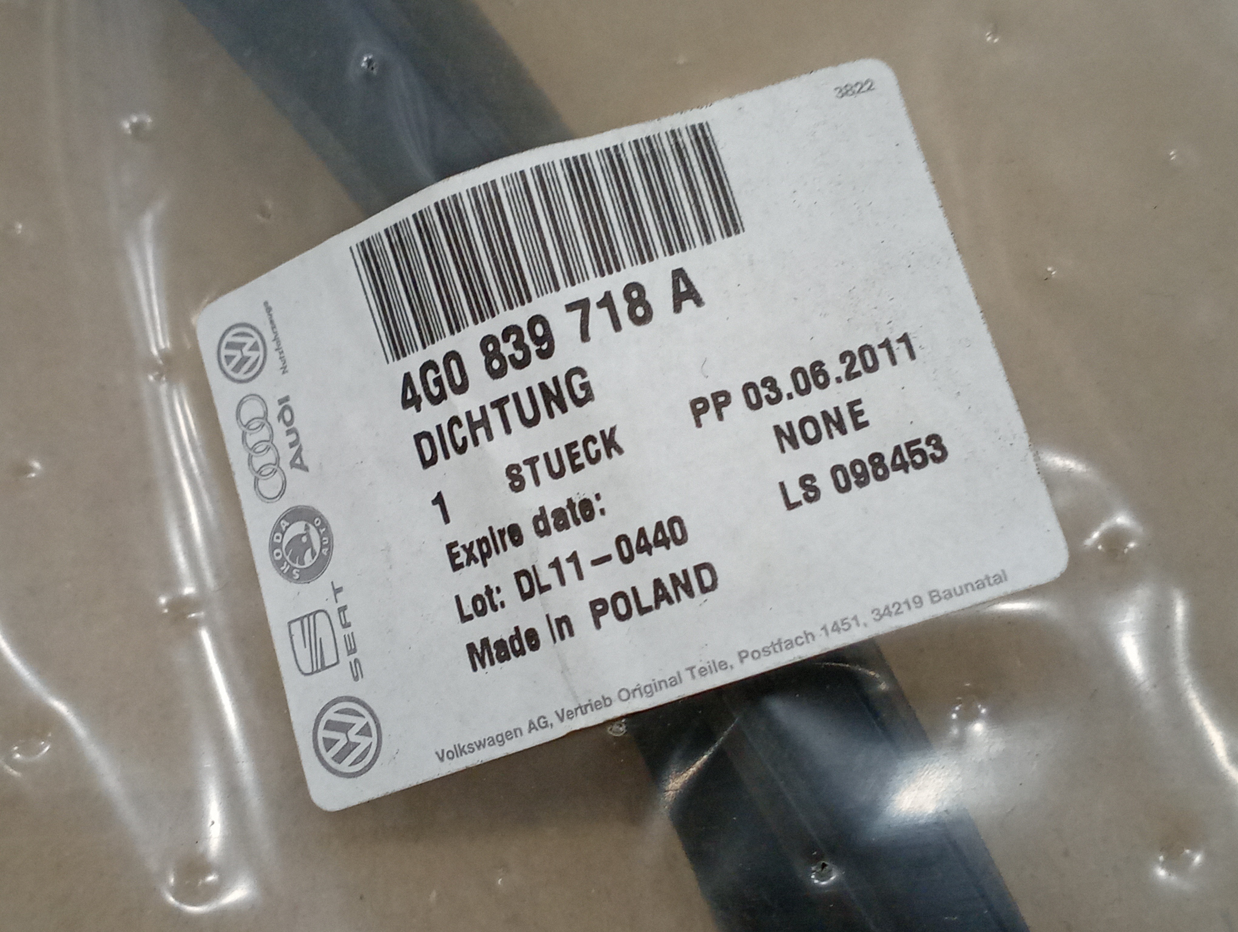Borracha de porta AUDI A6 (4G2, 4GC, C7) | 10 - 18 Imagem-1