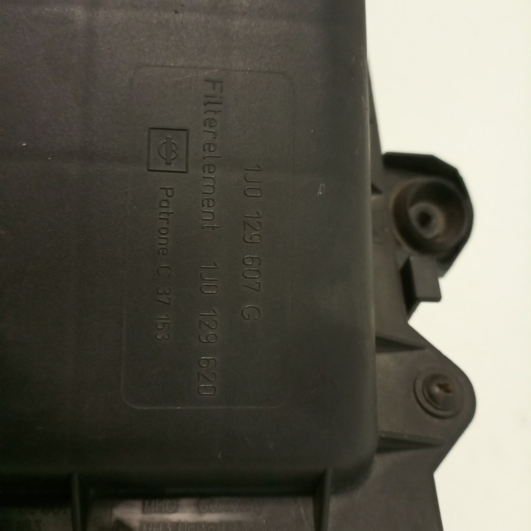 Caixa de filtro de ar VOLKSWAGEN GOLF IV (1J1) | 97 - 07 Imagem-2