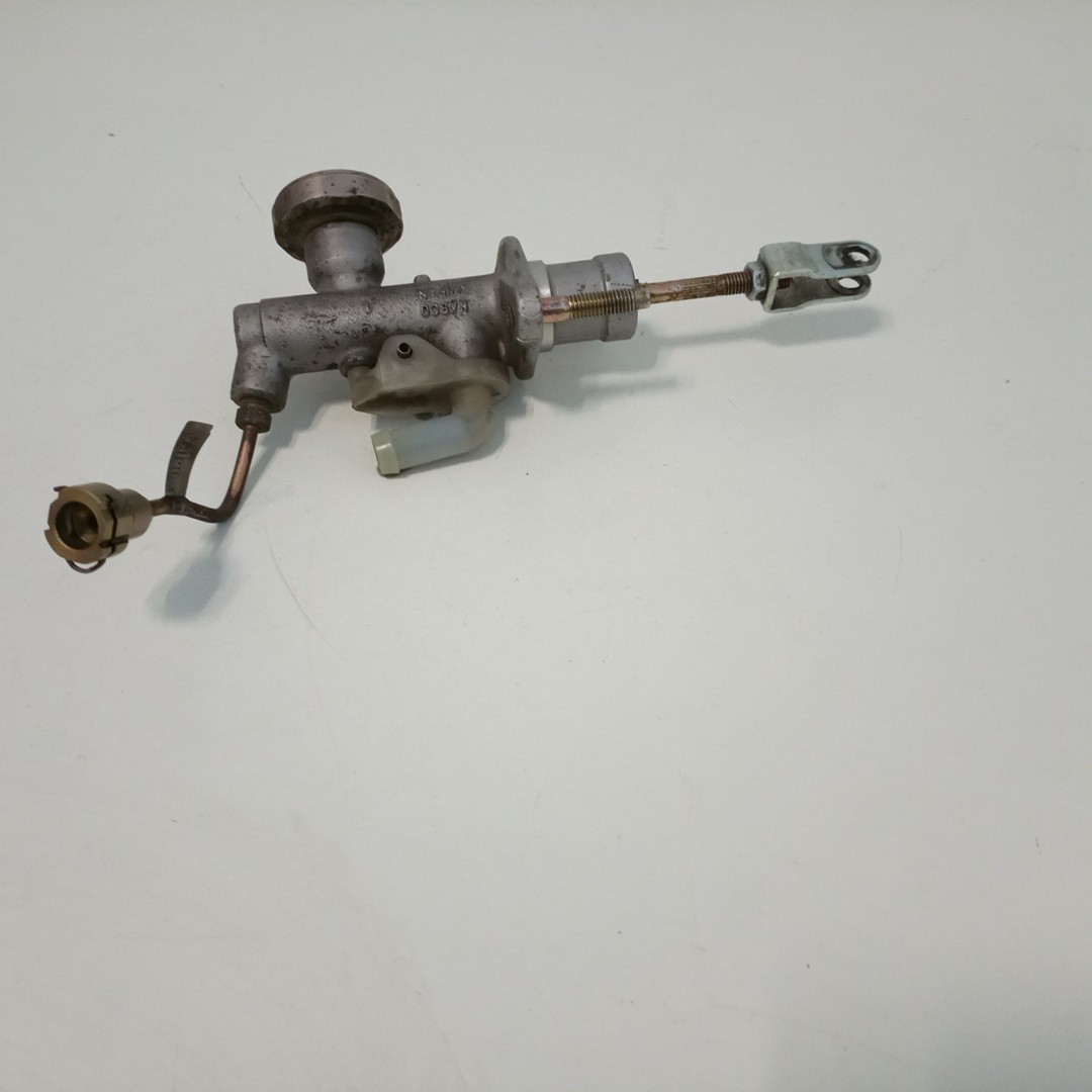 Cilindro mestre NISSAN PRIMERA (P12) | 02 - 