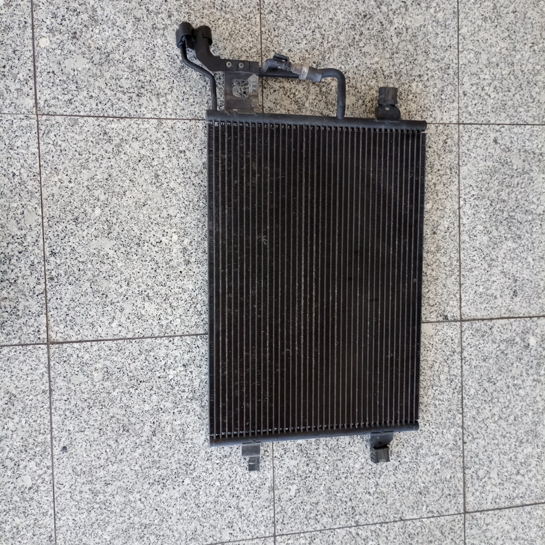 Condensador de Ar Condicionado VOLKSWAGEN PASSAT Variant (3B6) | 00 - 05 Imagem-1