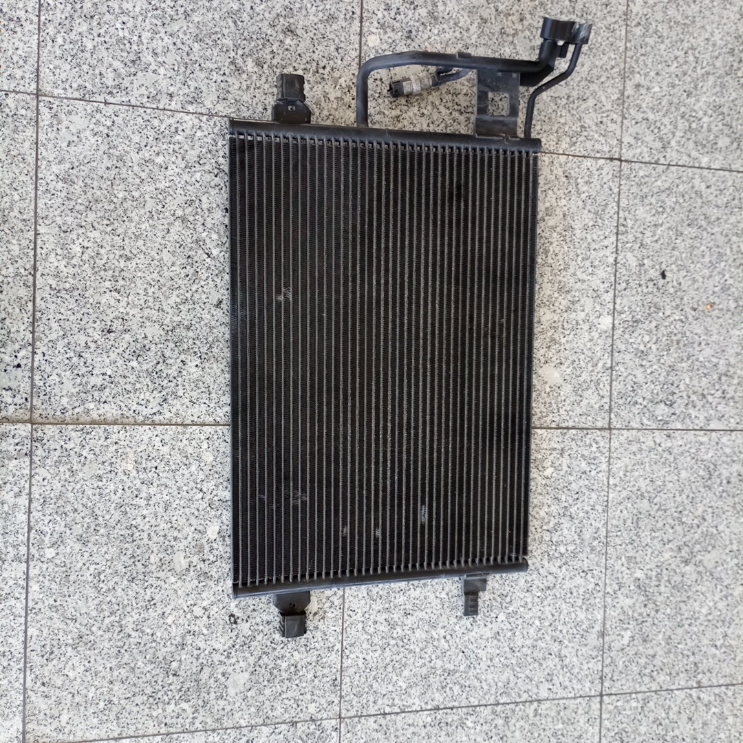 Condensador de Ar Condicionado VOLKSWAGEN PASSAT Variant (3B6) | 00 - 05 Imagem-2