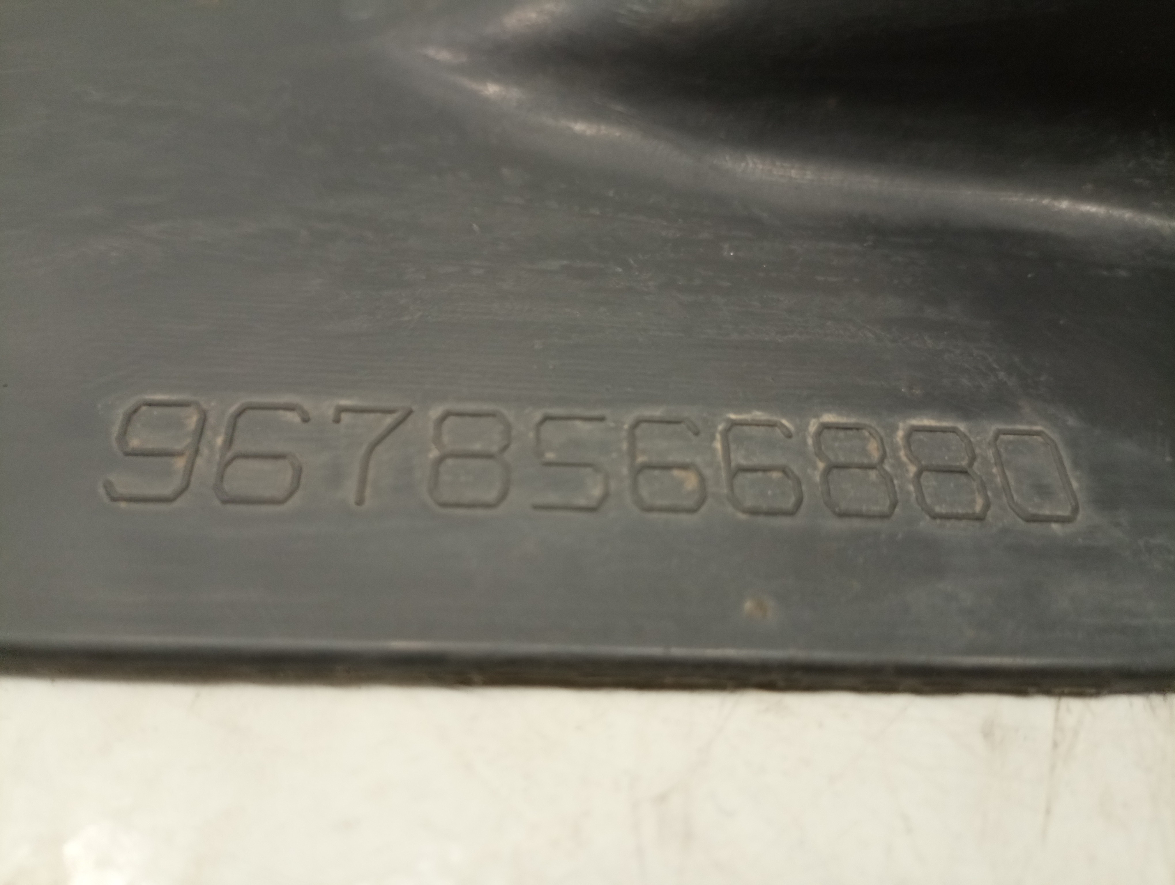 Cava de Roda Traseira Esquerda PEUGEOT 308 SW II | 14 -  Imagem-1