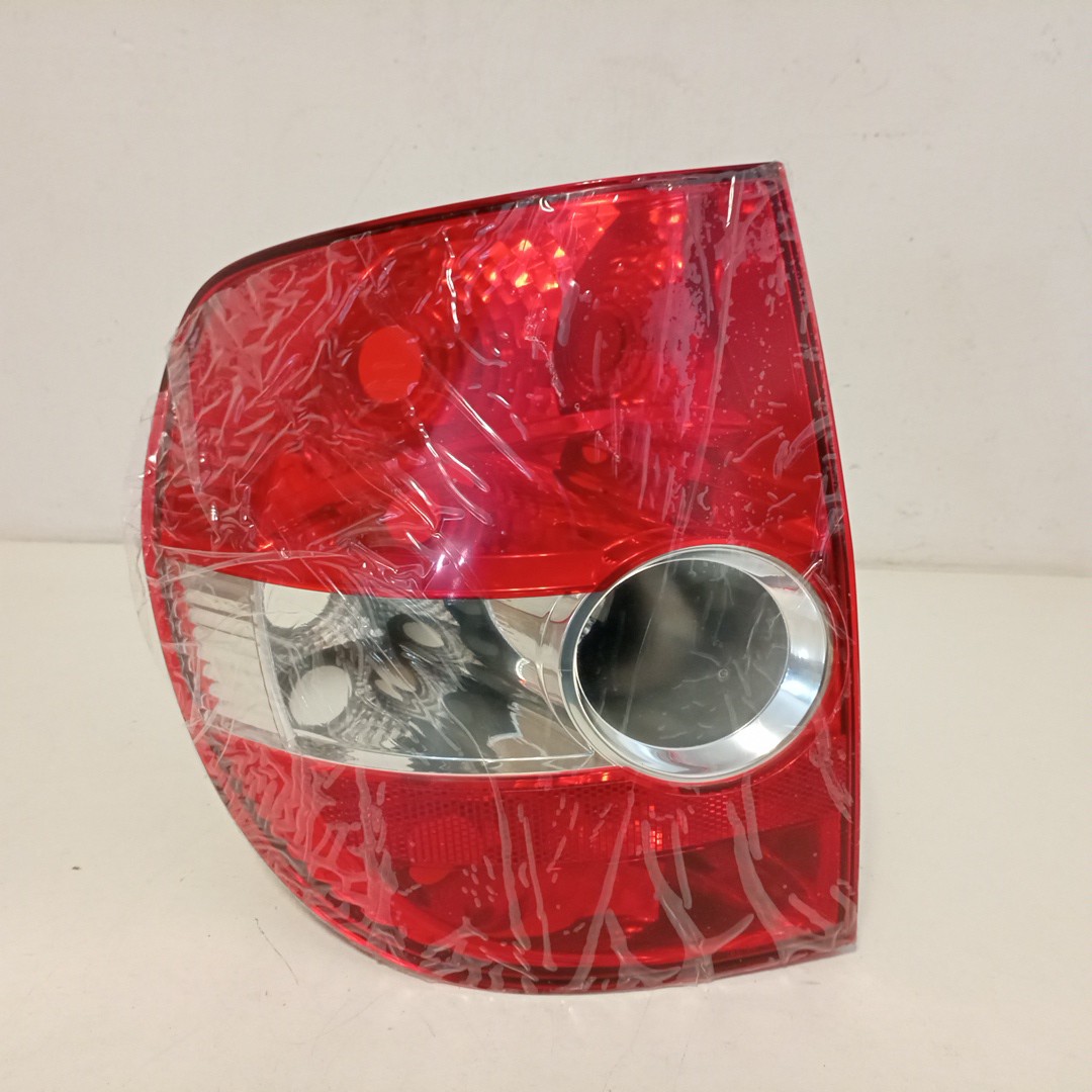 Farolim Stop Esquerdo VOLKSWAGEN FOX Hatchback (5Z1, 5Z3, 5Z4) | 03 - 15