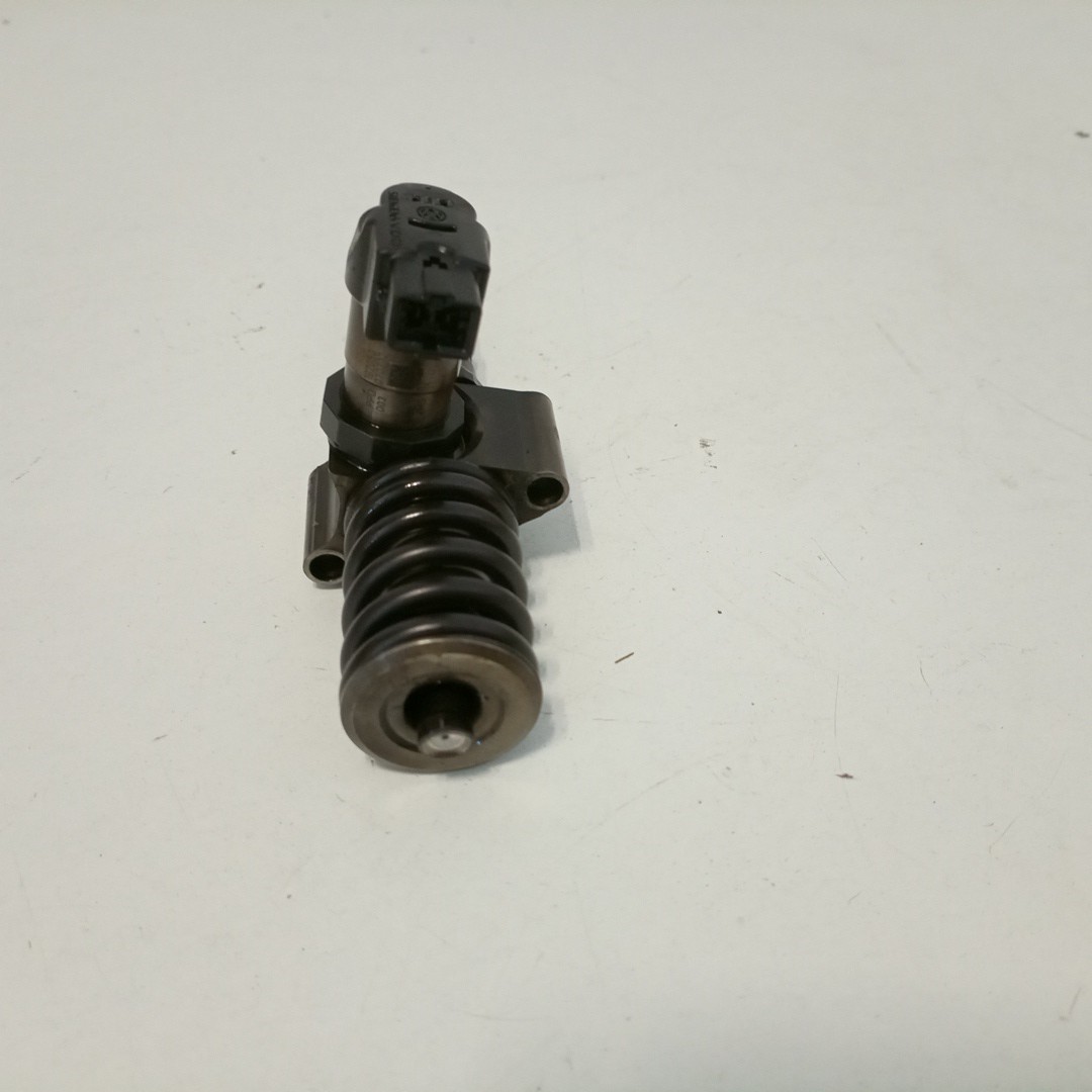 Injetor de combustível VOLKSWAGEN GOLF IV (1J1) | 97 - 07 Imagem-2