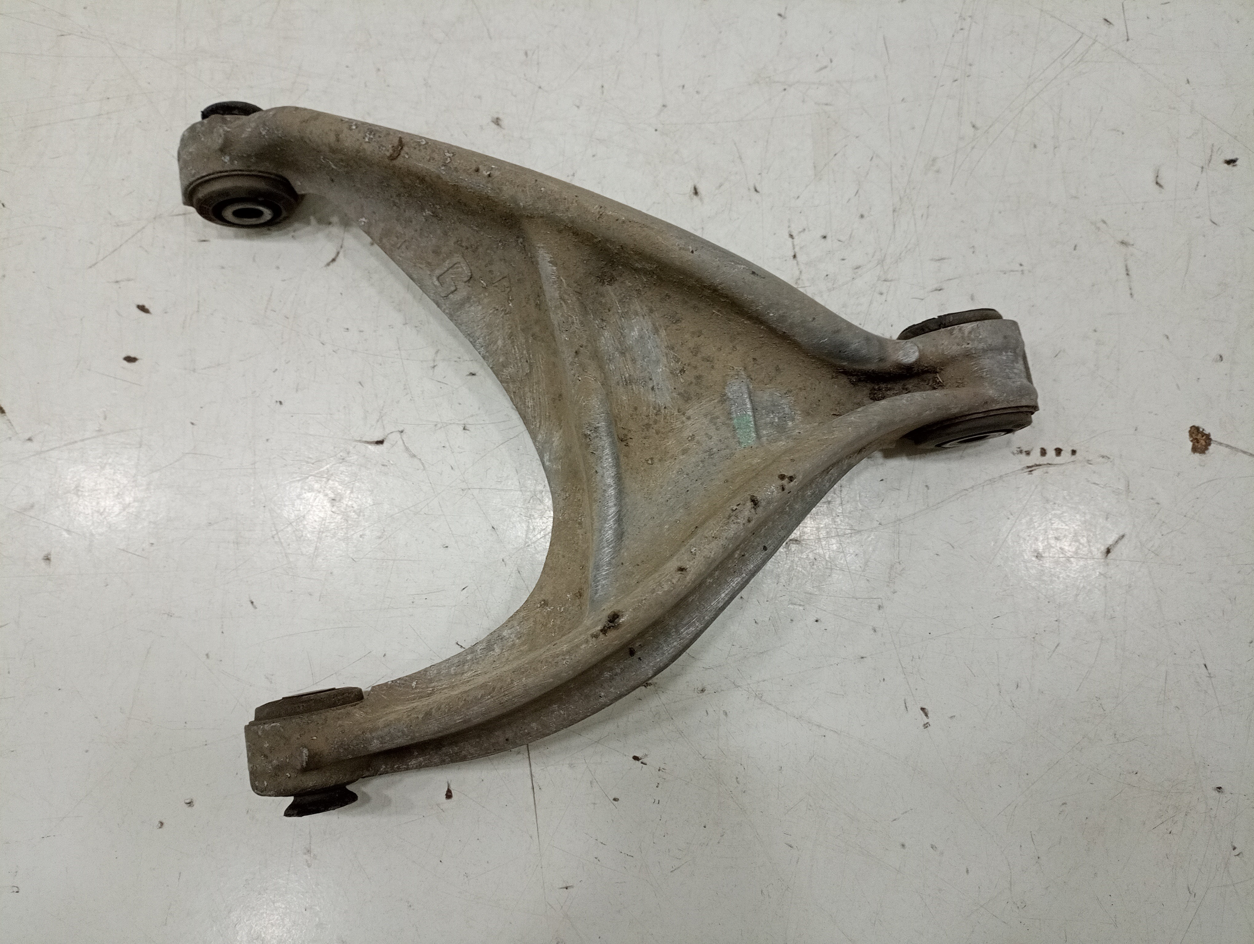 Braço de suspensão traseiro esquerdo PEUGEOT 407 SW (6E_) | 04 - 11