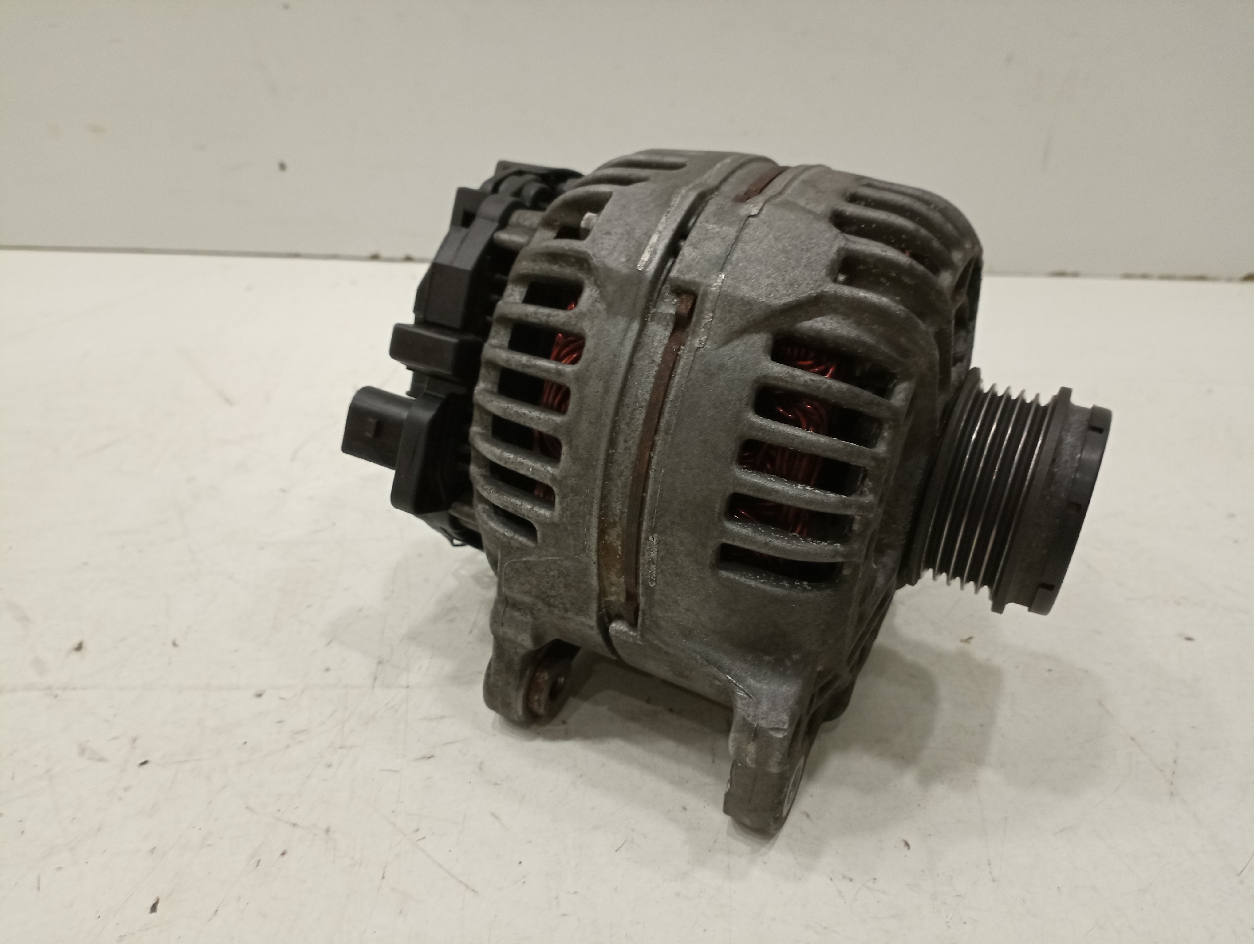 Alternador VOLKSWAGEN PASSAT (3B3) | 00 - 05 Imagem-5