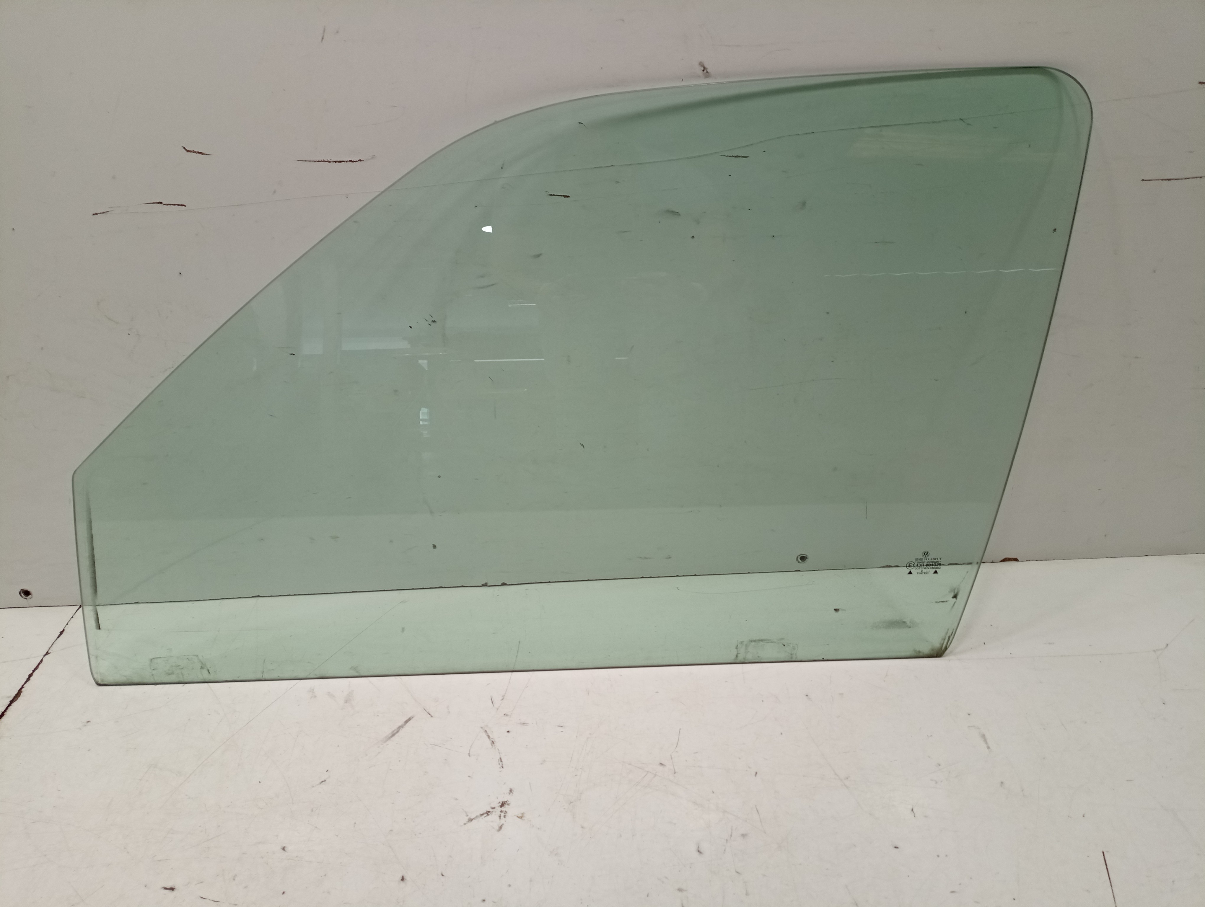Vidro de Porta Frente Esquerdo VOLKSWAGEN GOLF III (1H1) | 91 - 98