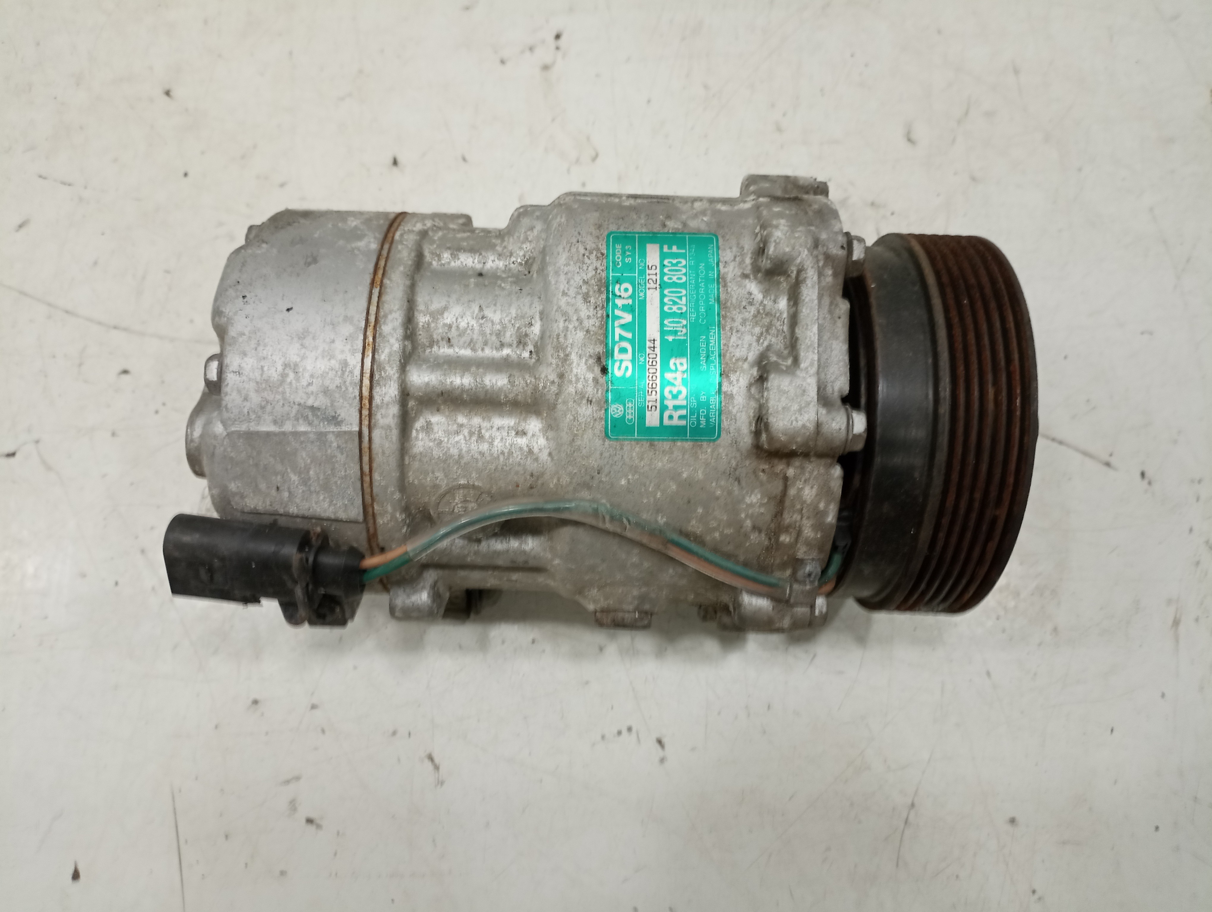 Compressor do Ar Condicionado VOLKSWAGEN BORA Variant (1J6) | 99 - 05