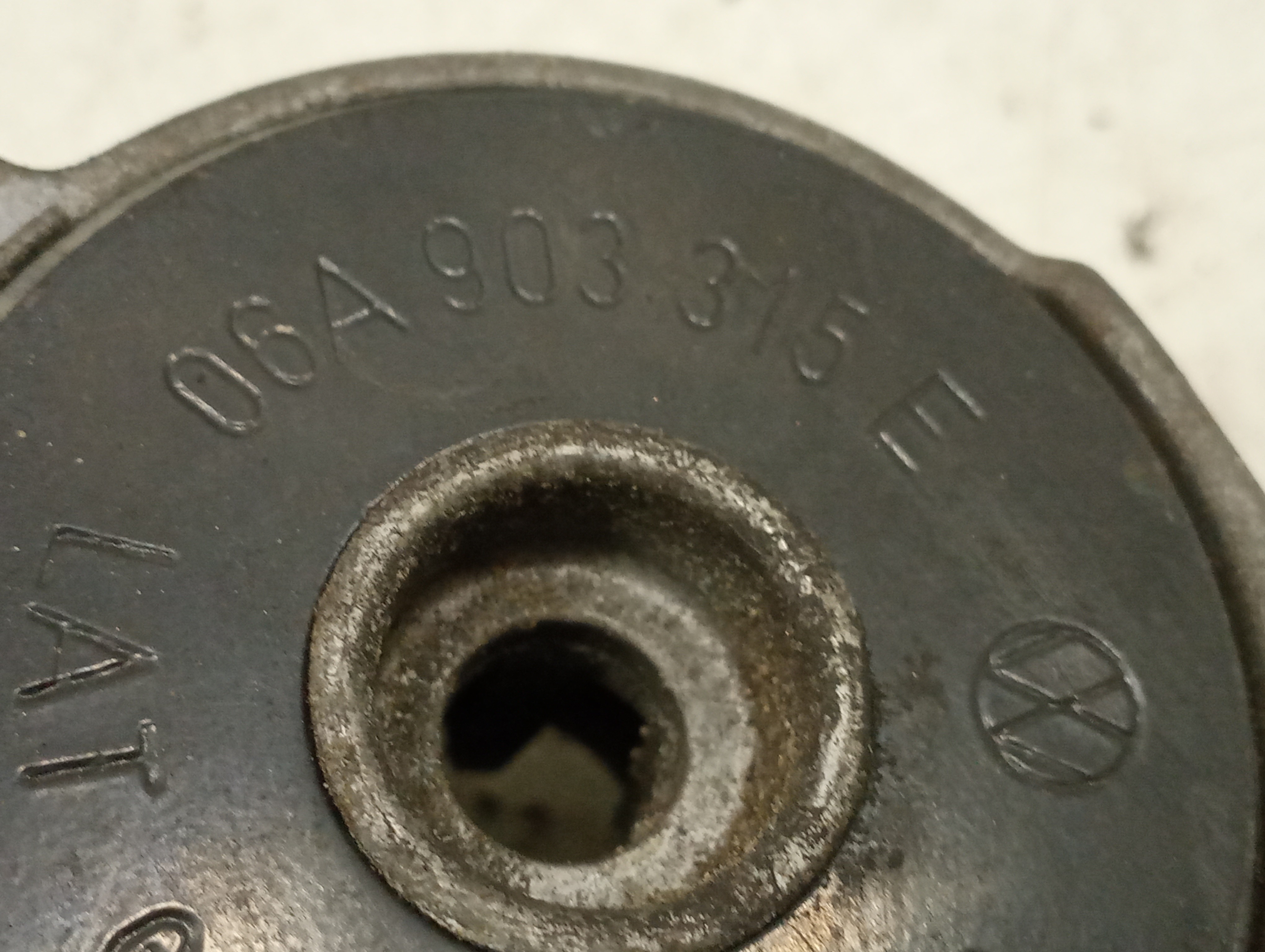 Rolo tensor, correia trapezoidal VOLKSWAGEN BORA Variant (1J6) | 99 - 05 Imagem-1