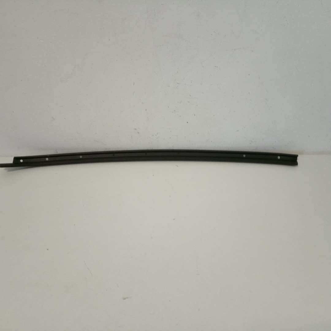 Plástico do para-brisas VOLKSWAGEN GOLF III Cabriolet (1E7) | 93 - 98 Imagem-4