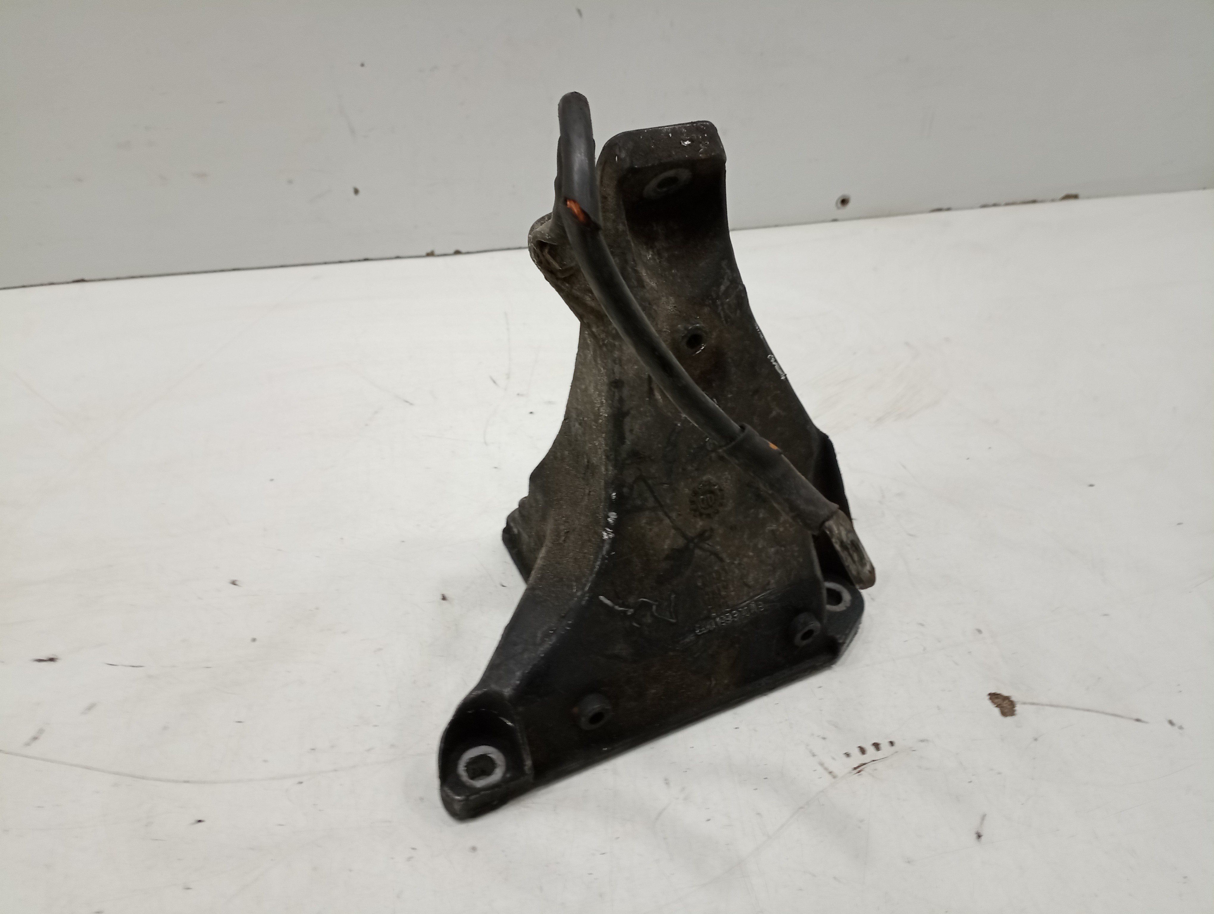 Apoio de motor AUDI A4 (8D2, B5) | 94 - 01