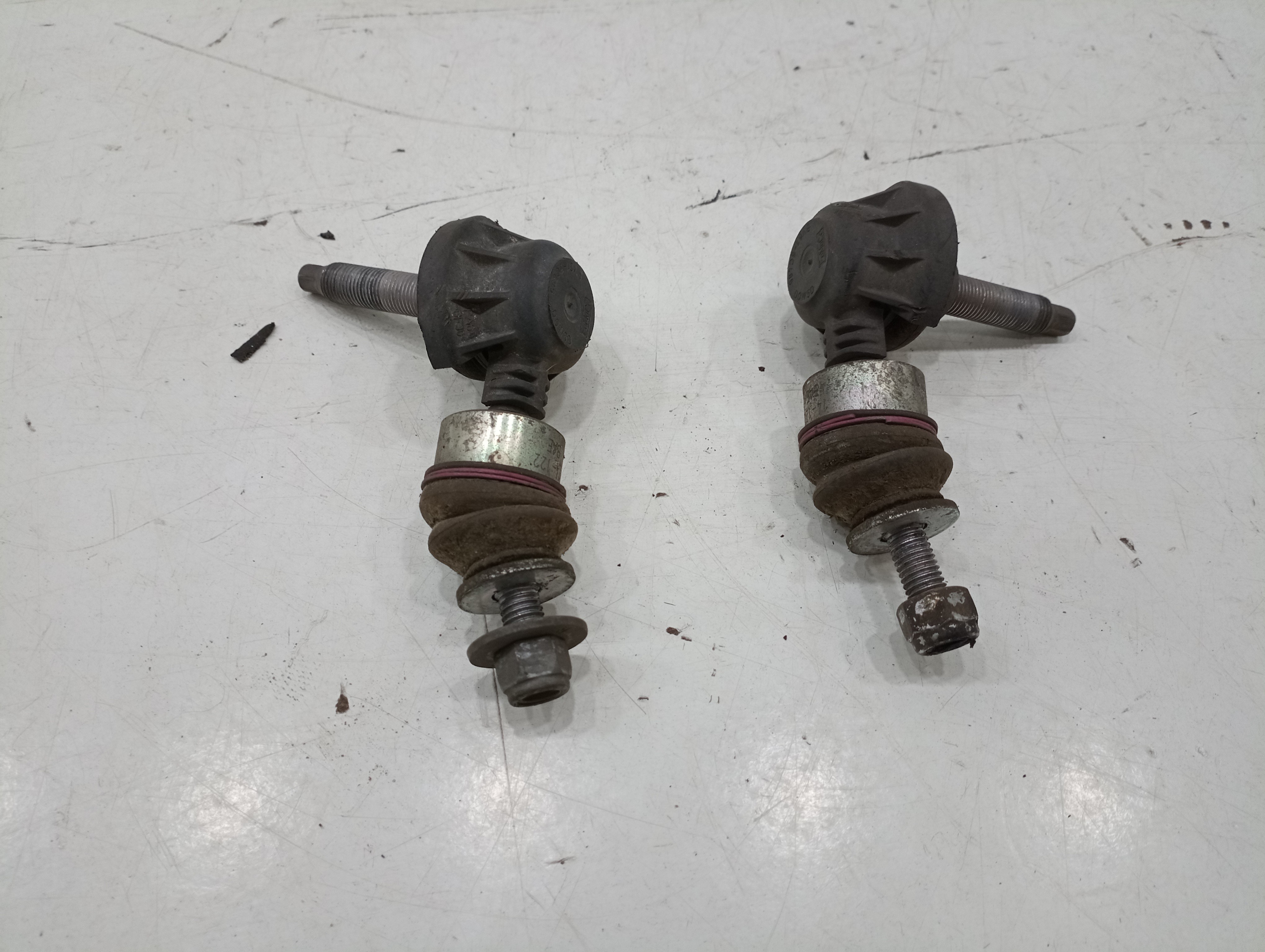 Tirantes de barra estabilizadora FORD FOCUS III Caixa/Hatchback | 11 - 