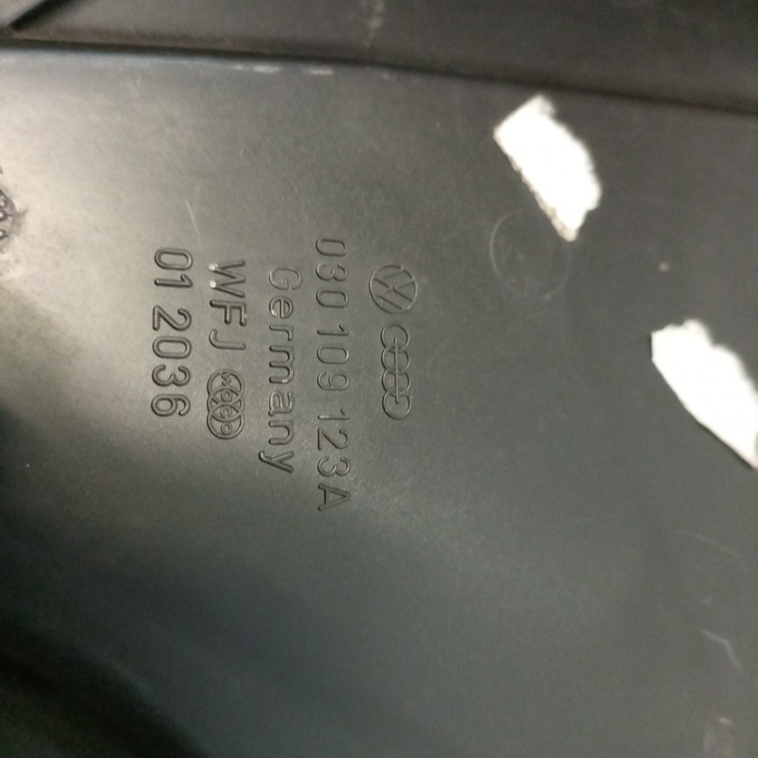 Tampa de distribuição VOLKSWAGEN GOLF II (19E, 1G1) | 83 - 92 Imagem-3