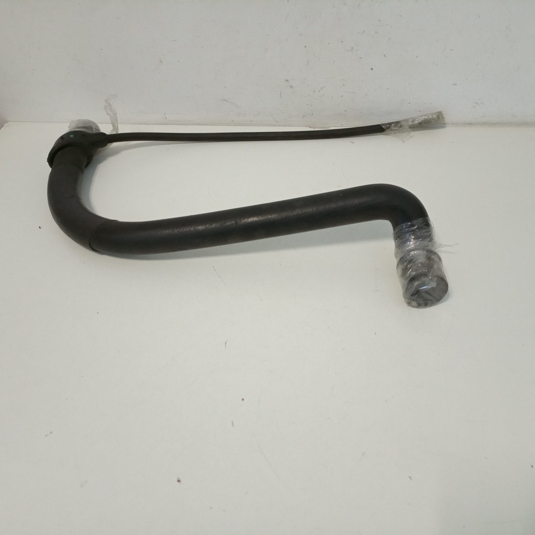 Tubo de Água VOLKSWAGEN PASSAT (3B3) | 00 - 05 Imagem-4