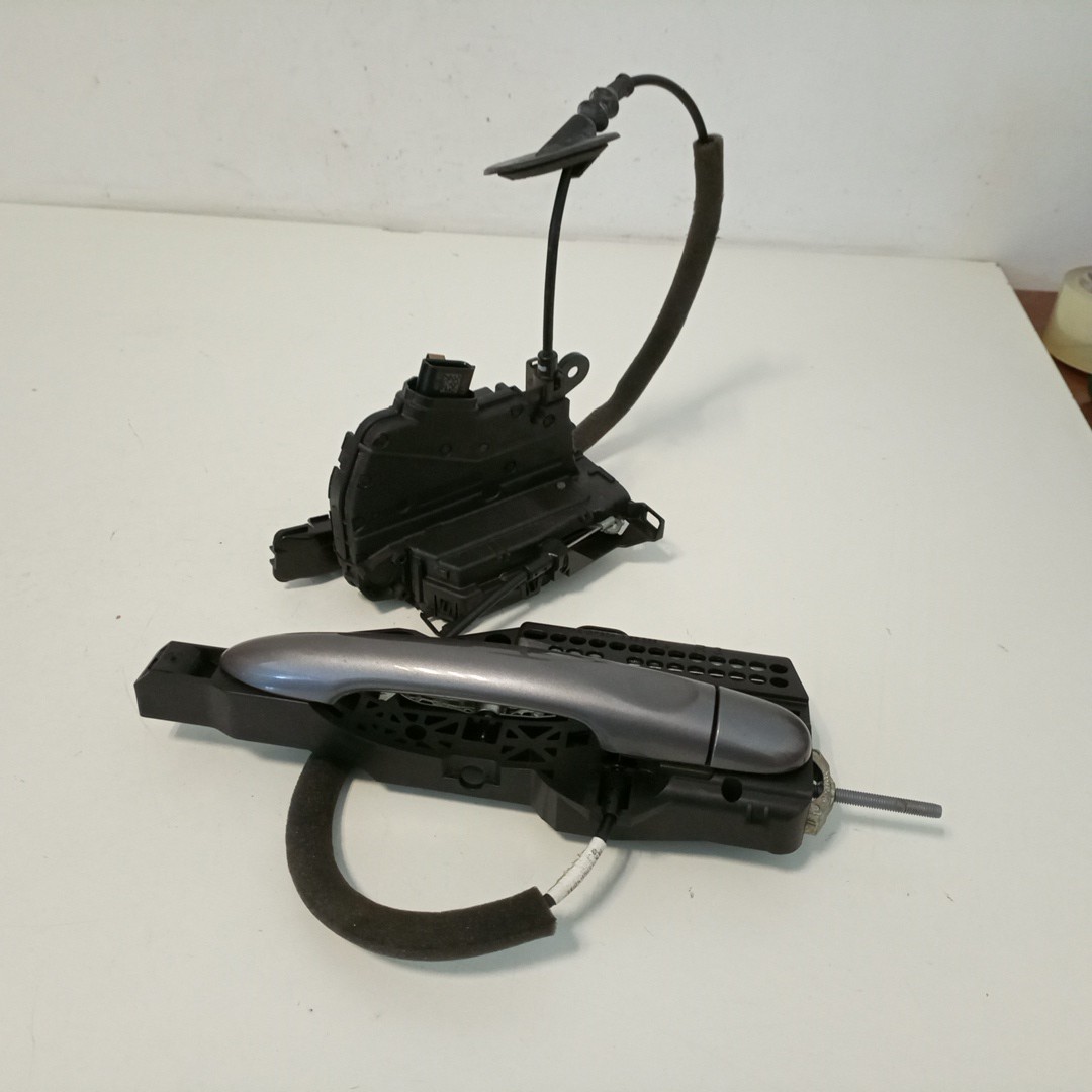 Fecho da Porta Trás Direito RENAULT CAPTUR I (J5_, H5_) | 13 -  Imagem-4