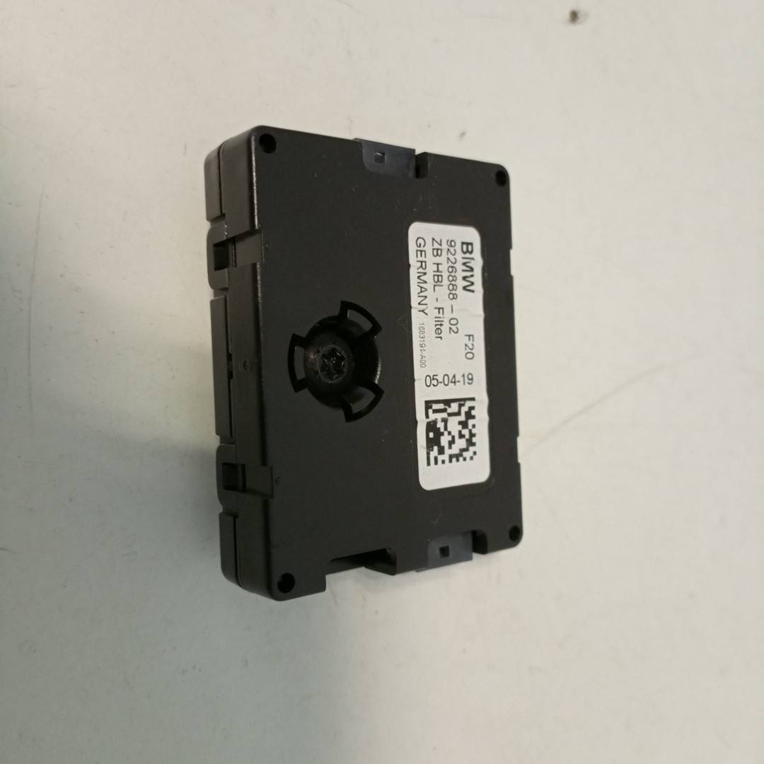 Amplificador de antena BMW 1 (F20) | 11 - 19