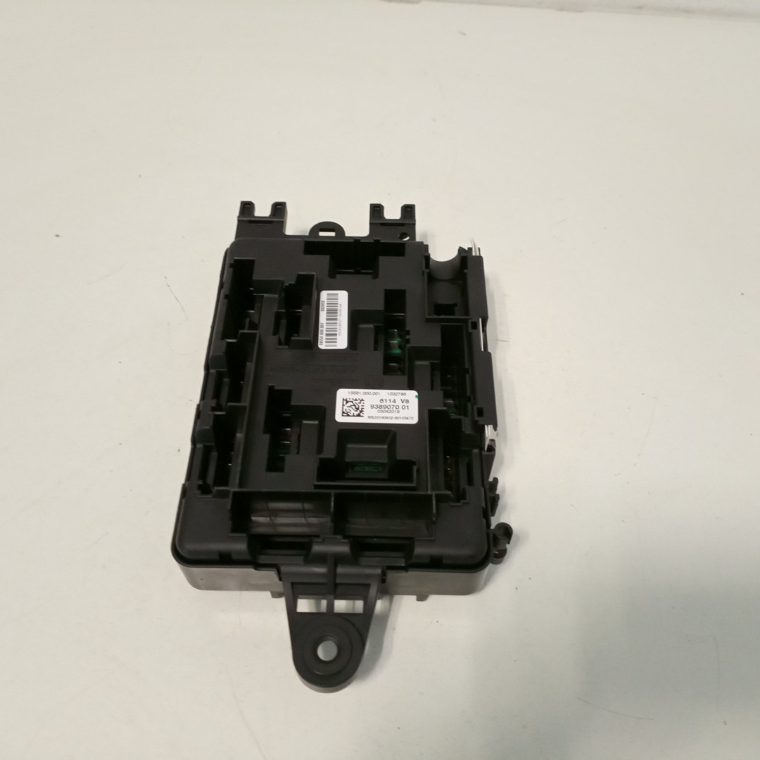 Caixa de Fusíveis BMW 1 (F20) | 11 - 19 Imagem-1