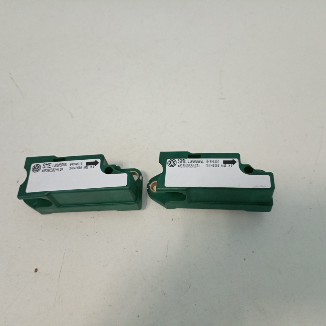 Sensor de airbag VOLKSWAGEN NEW BEETLE (9C1, 1C1) | 98 - 10