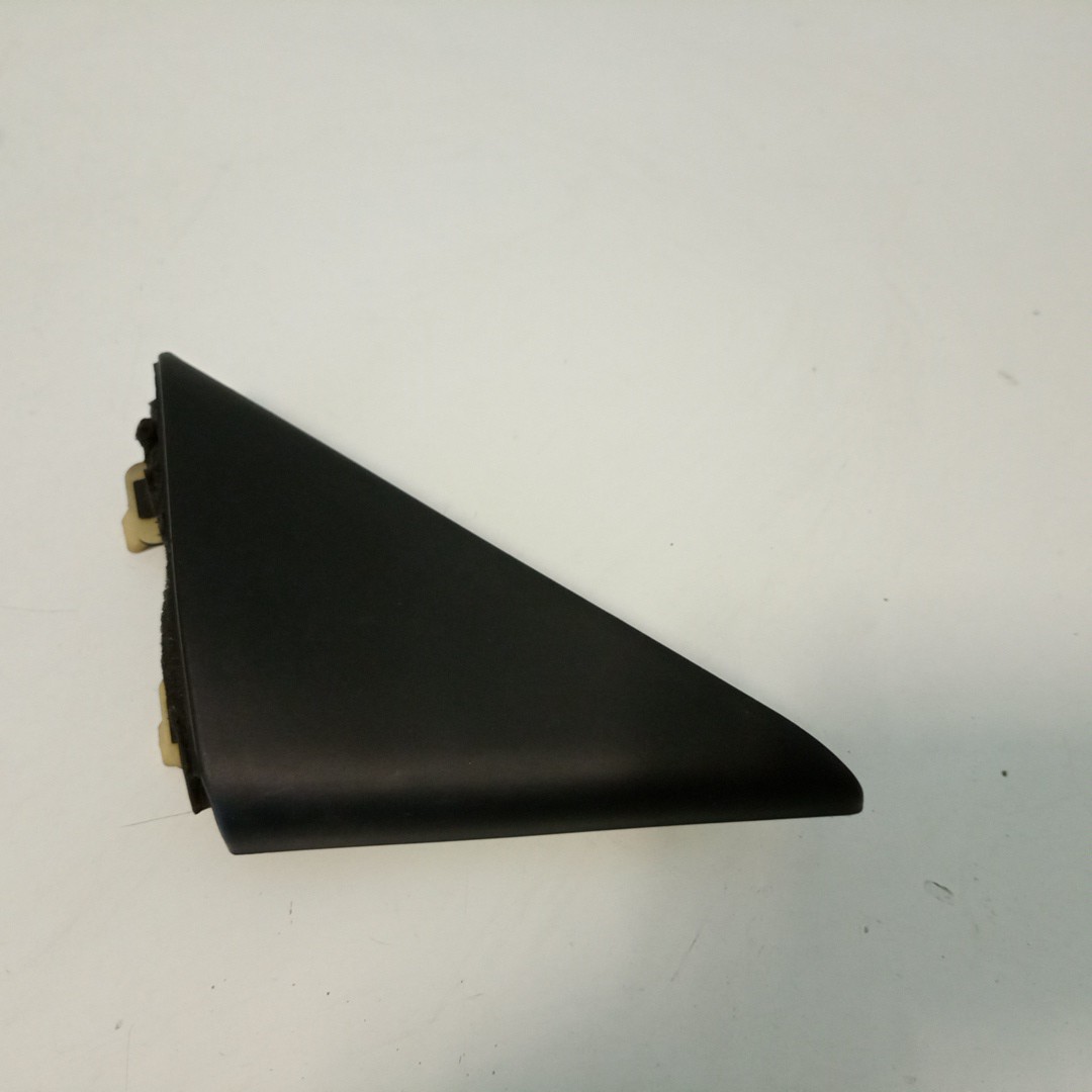 Moldura triangular de retrovisor exterior TOYOTA AVENSIS (_T22_) | 97 - 03