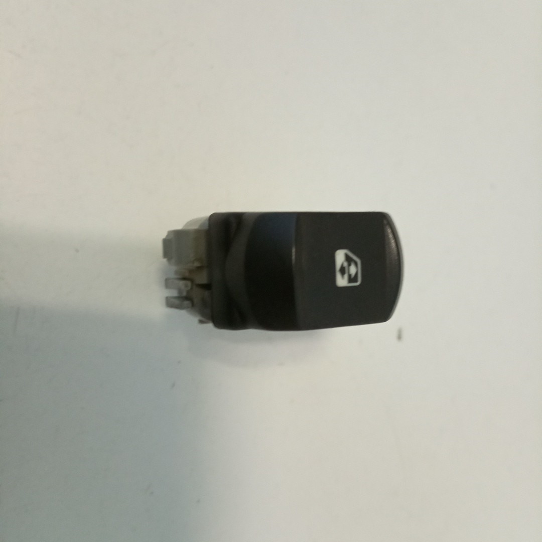 Comutador de vidro frente direito RENAULT MEGANE II (BM0/1_, CM0/1_) | 01 - 12