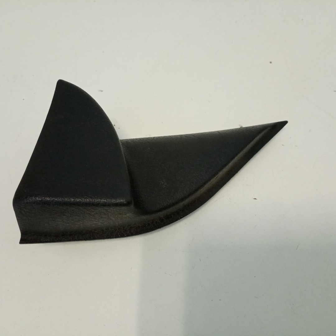 Moldura triangular de retrovisor exterior RENAULT MEGANE I Coach (DA0/1_) | 96 - 03