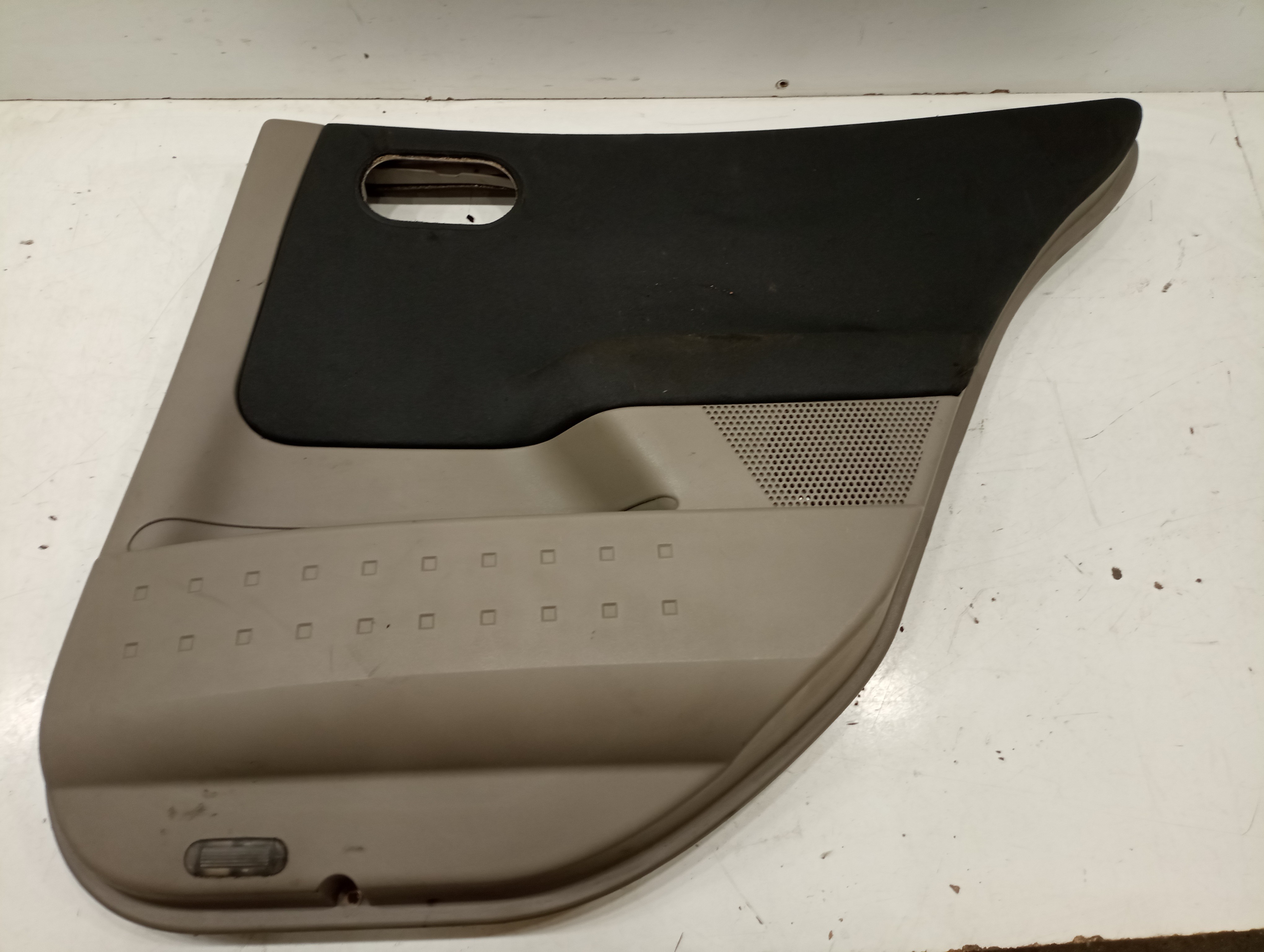 Quartela de porta trás direita RENAULT MEGANE II (BM0/1_, CM0/1_) | 01 - 12