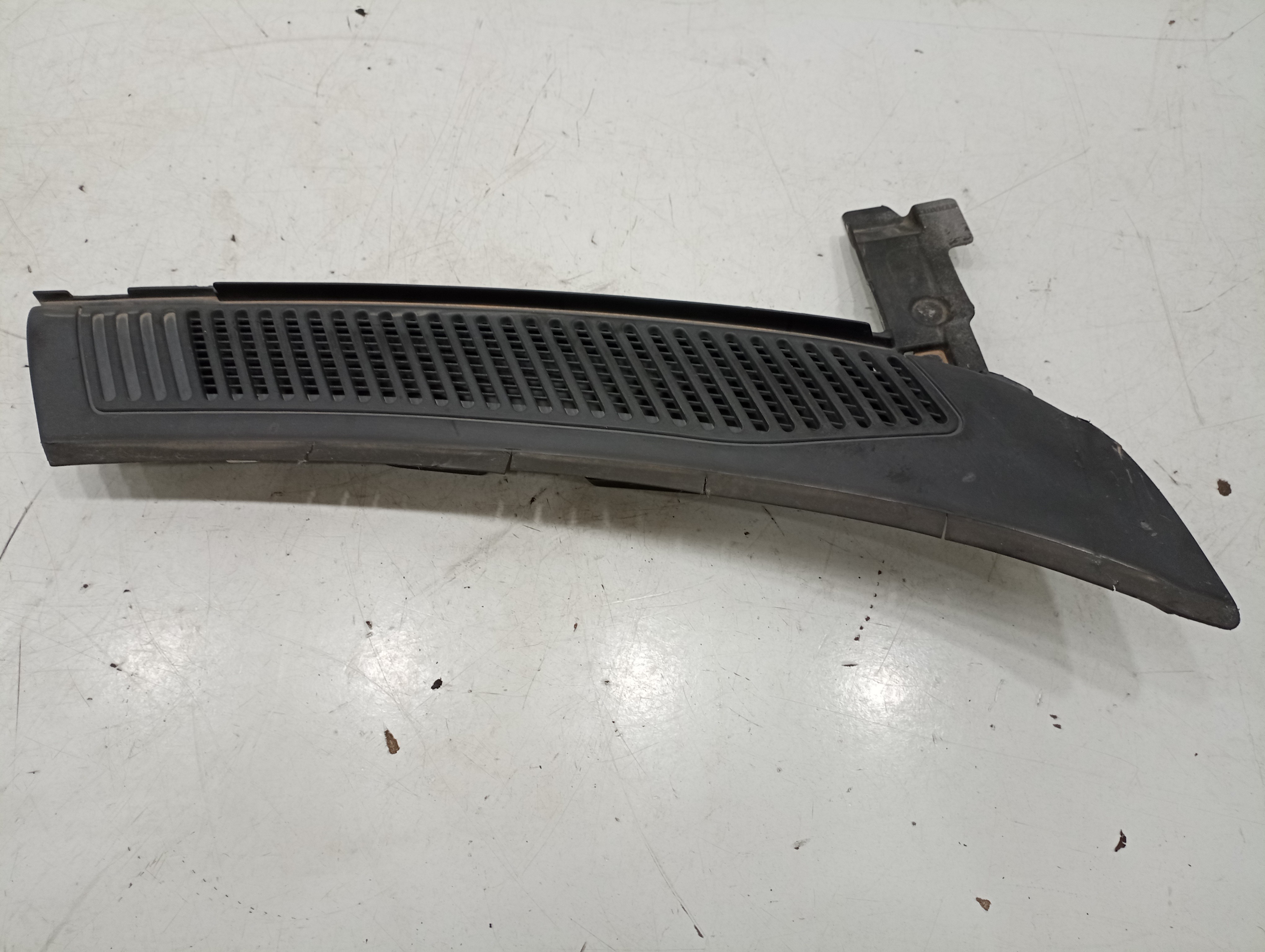 Grelha de torpedo RENAULT MEGANE I Coach (DA0/1_) | 96 - 03