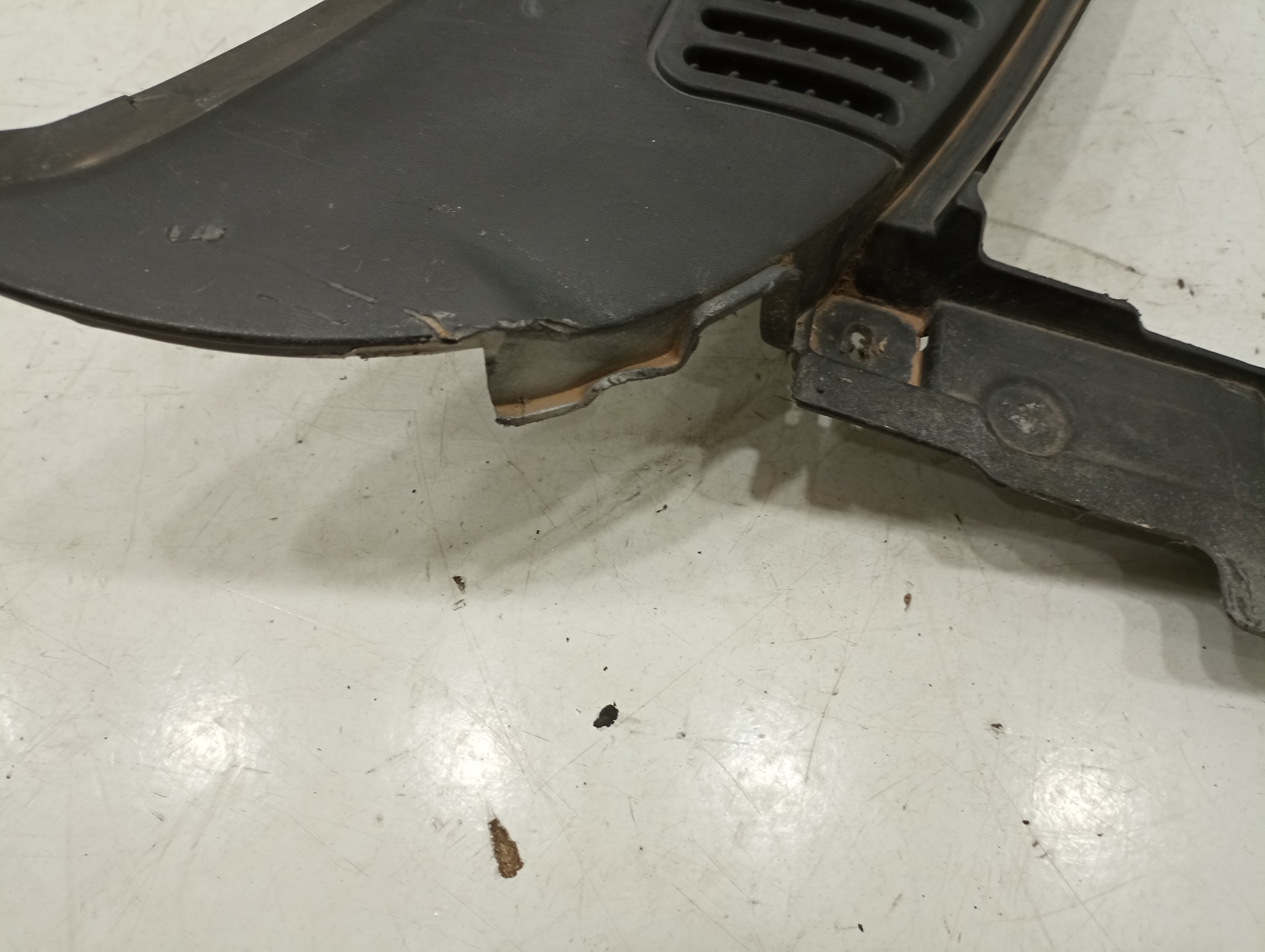 Grelha de torpedo RENAULT MEGANE I Coach (DA0/1_) | 96 - 03 Imagem-2