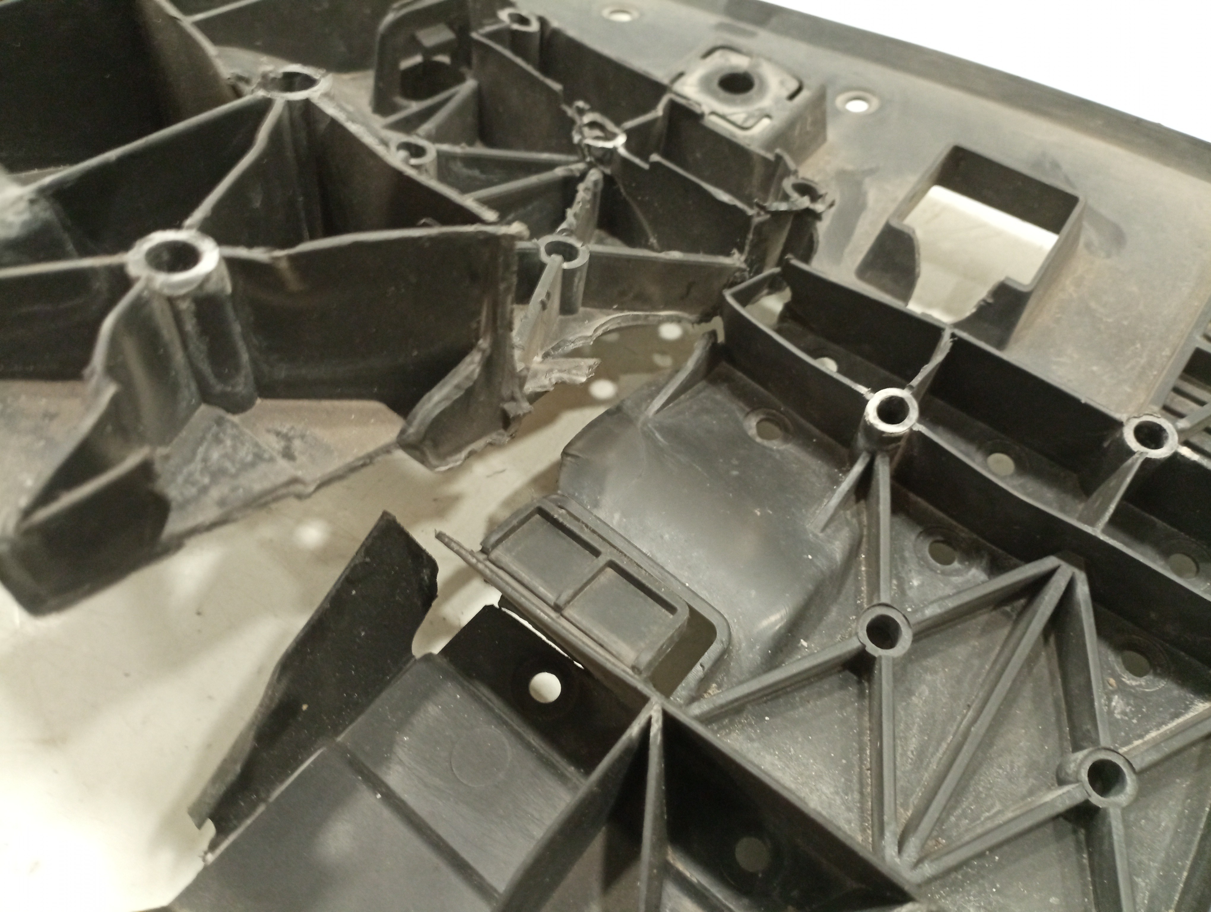 Spoiler de para-choques PEUGEOT PARTNER Caixa | 08 -  Imagem-1