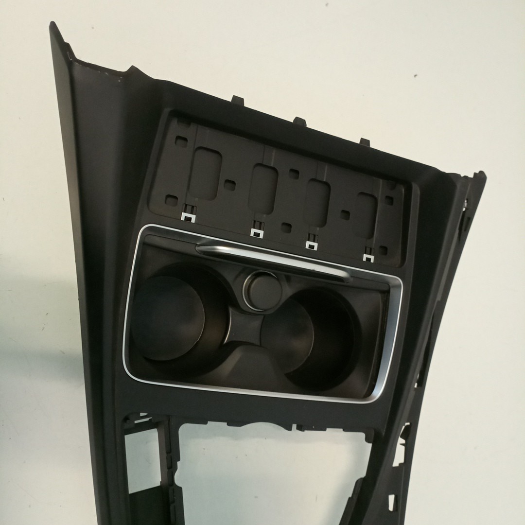 Moldura de consola central BMW 1 (F21) | 11 -  Imagem-1