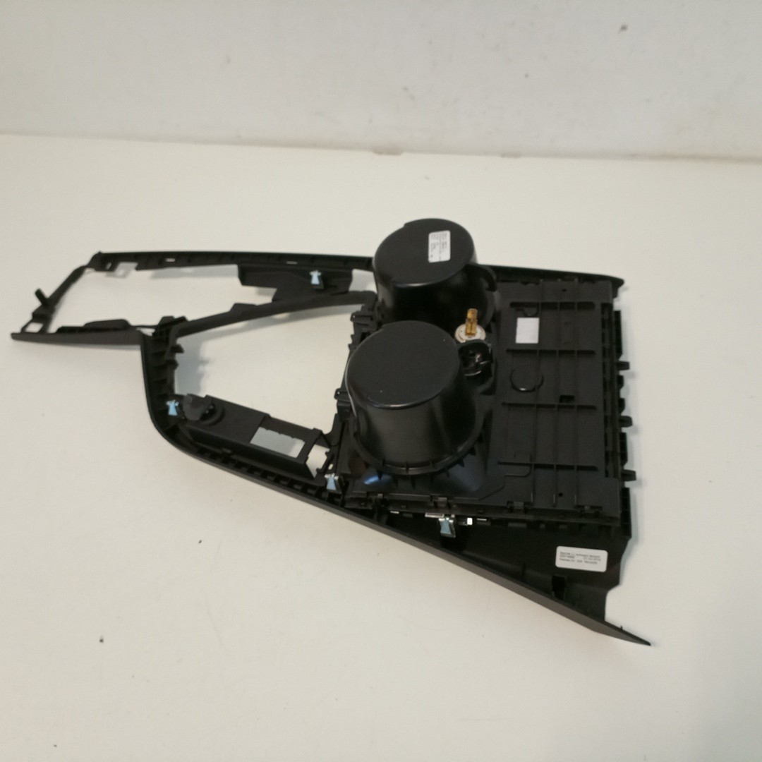 Moldura de consola central BMW 1 (F21) | 11 -  Imagem-2