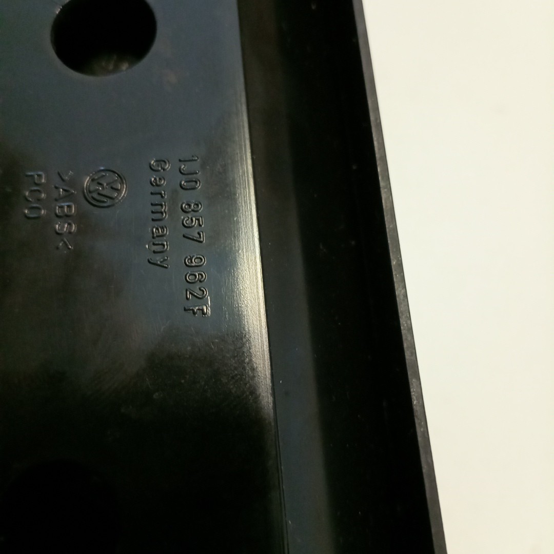 Cinzeiro VOLKSWAGEN GOLF IV (1J1) | 97 - 07 Imagem-3