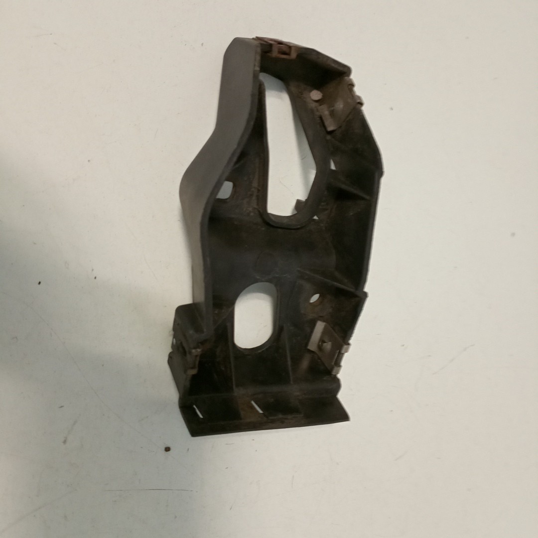 Suporte de montagem de para-choques AUDI A4 (8EC, B7) | 04 - 08 Imagem-1
