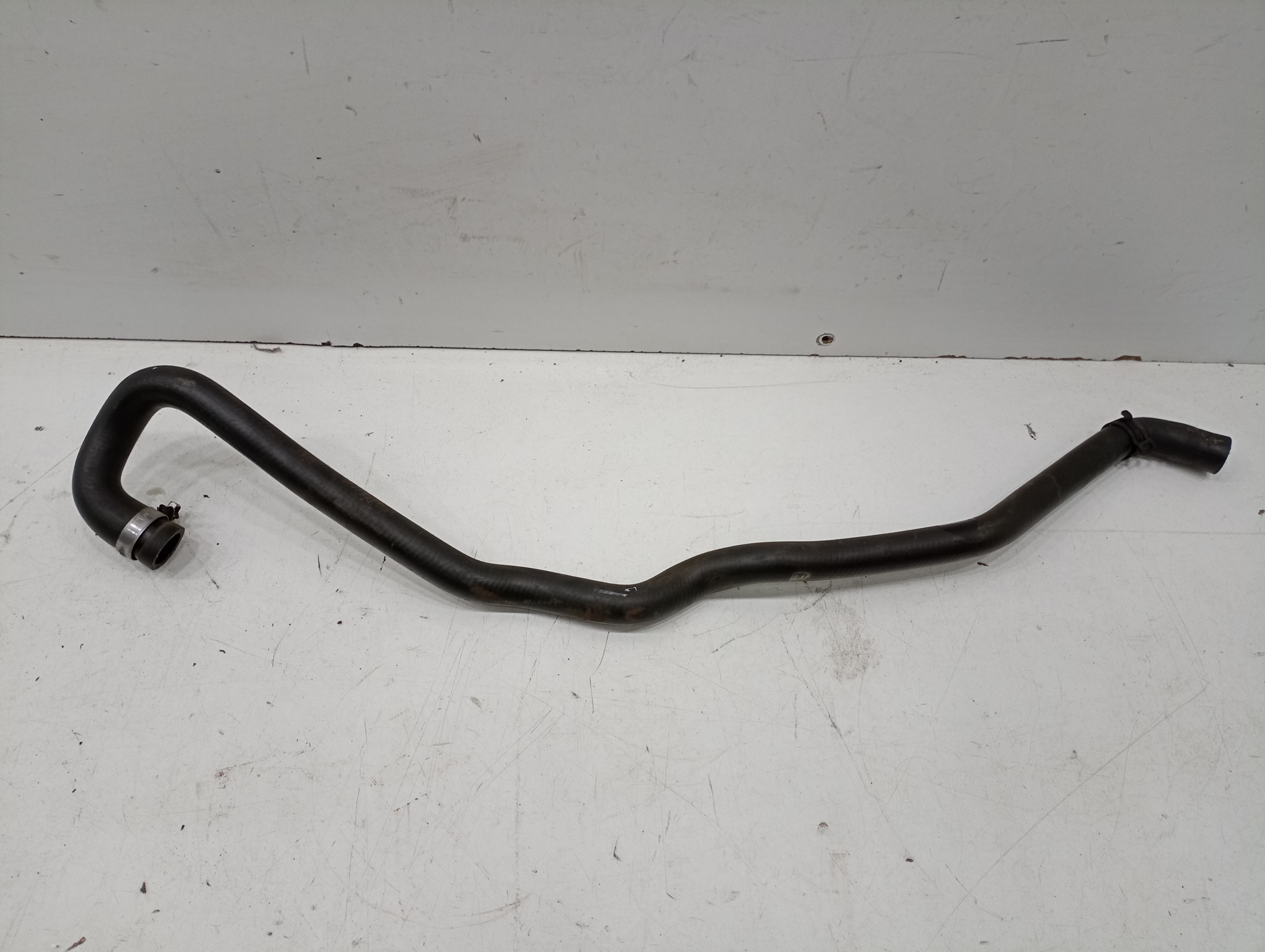 Tubo de Água BMW X6 (E71, E72) | 07 - 14 Imagem-1